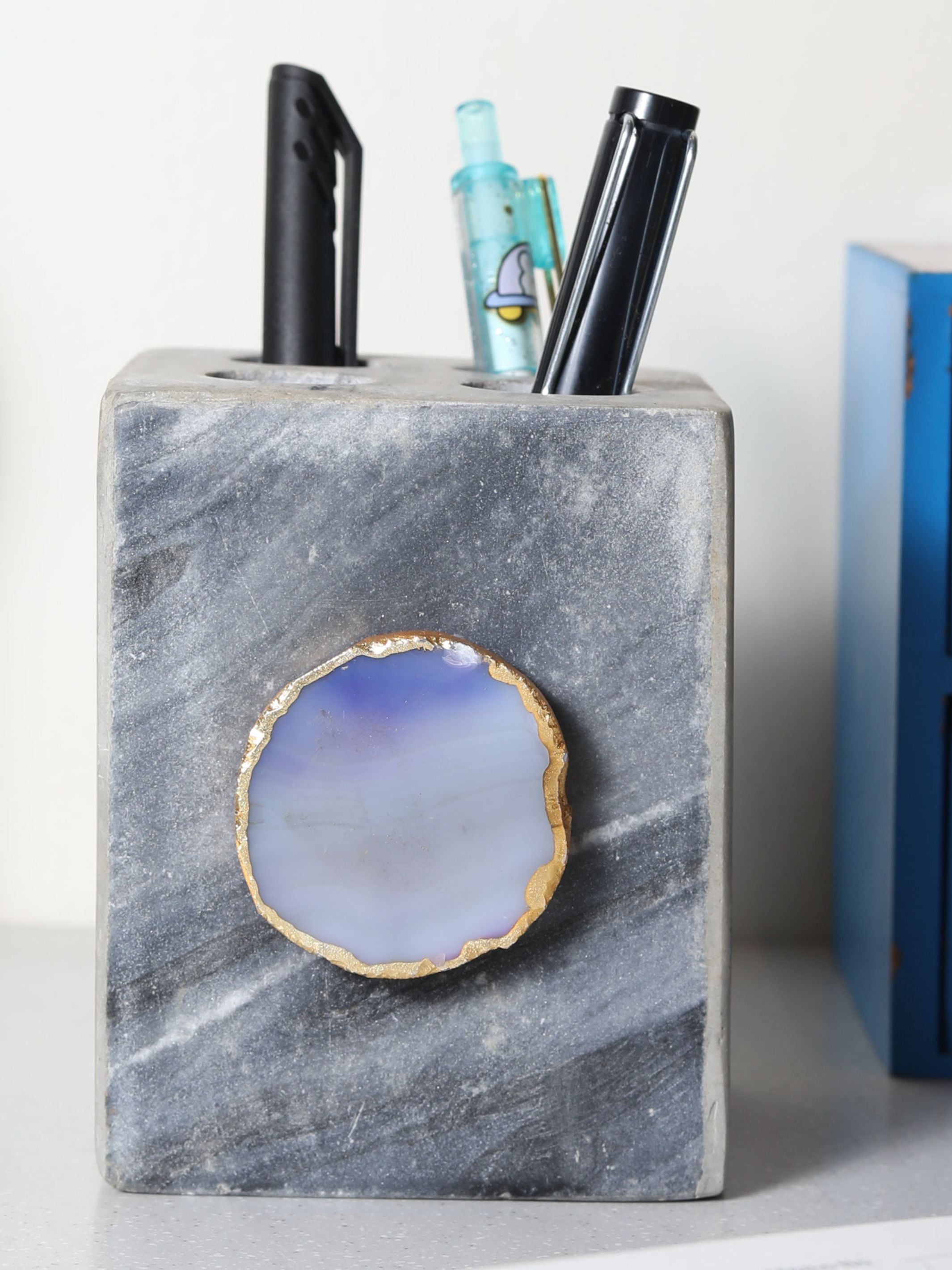 Grey Marble with  Agate Penstand