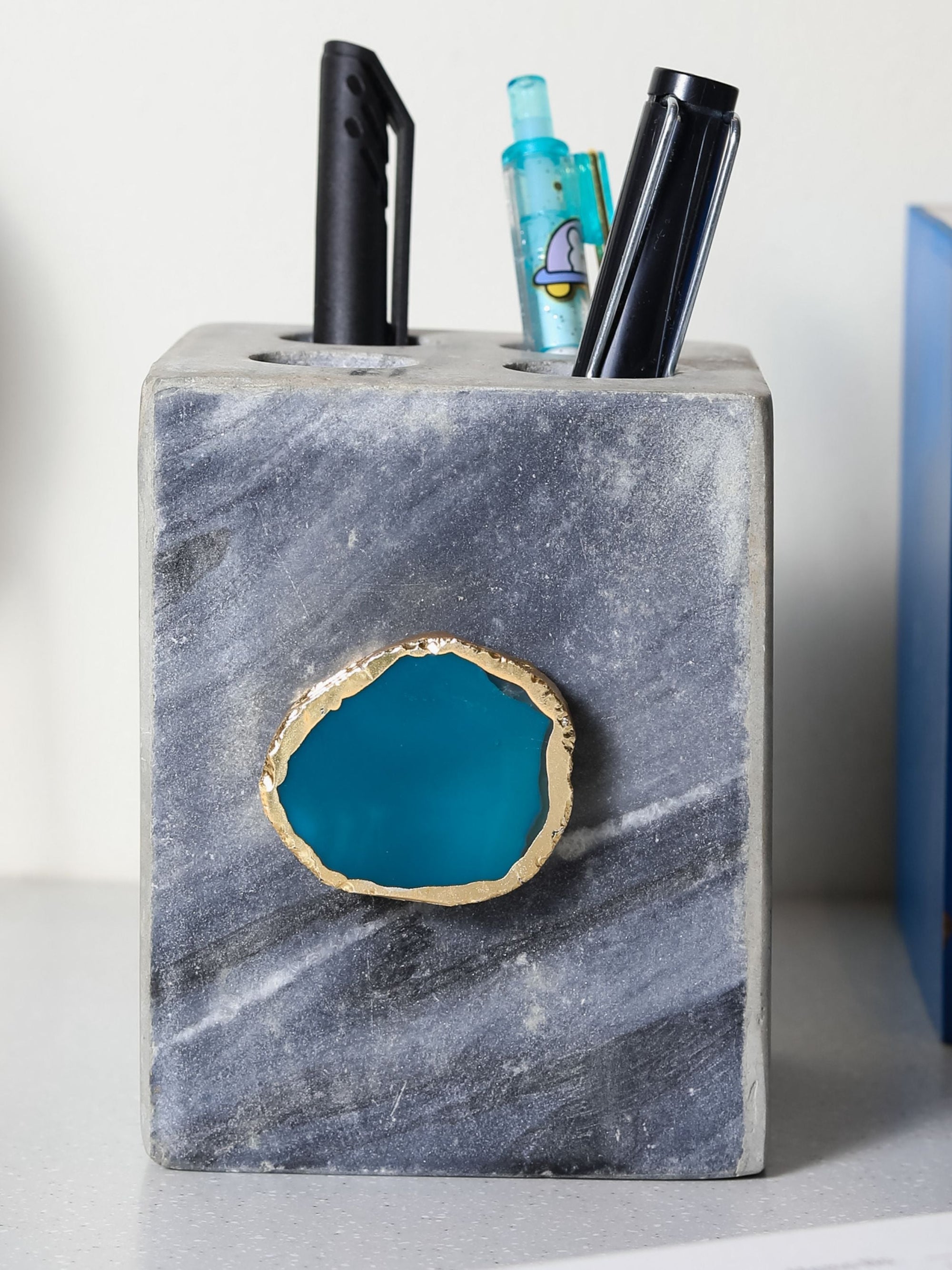 Grey Marble with  Agate Penstand