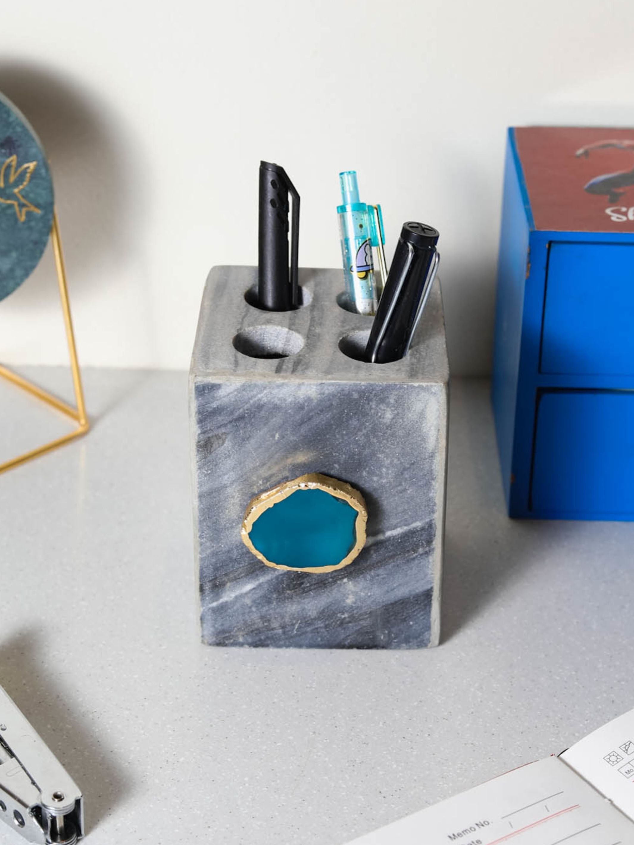 Grey Marble with  Agate Penstand