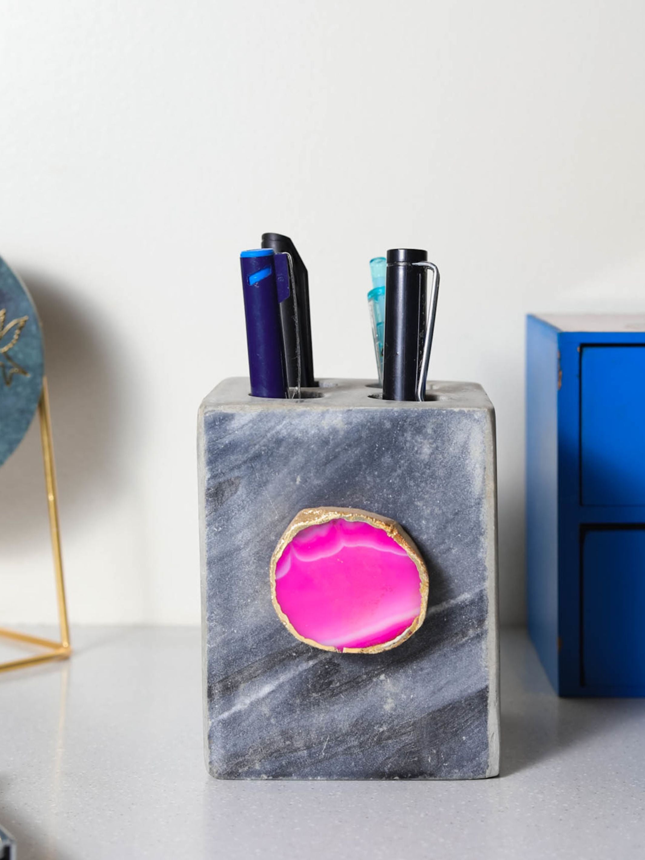 Grey Marble with  Agate Penstand
