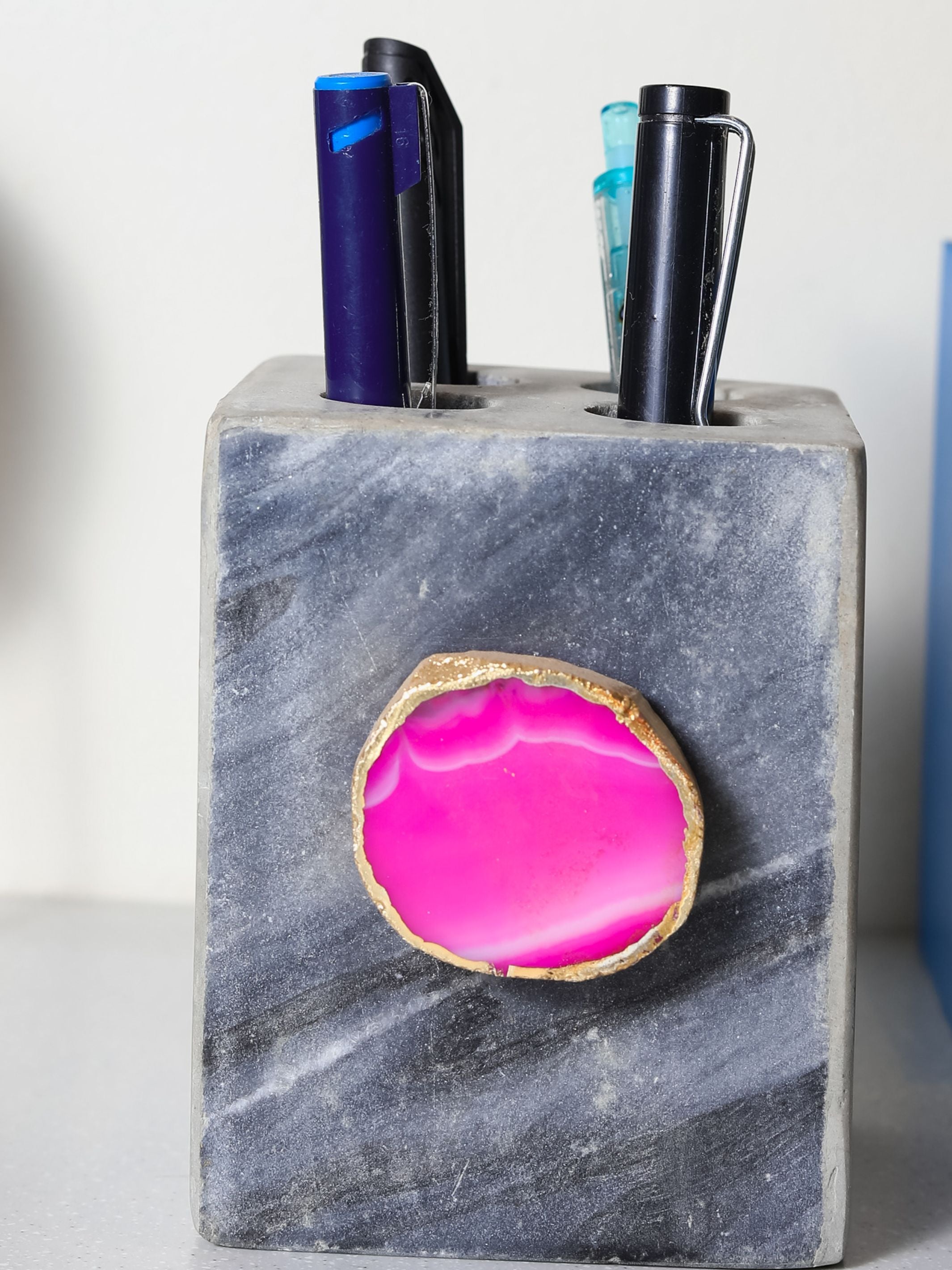 Grey Marble with  Agate Penstand