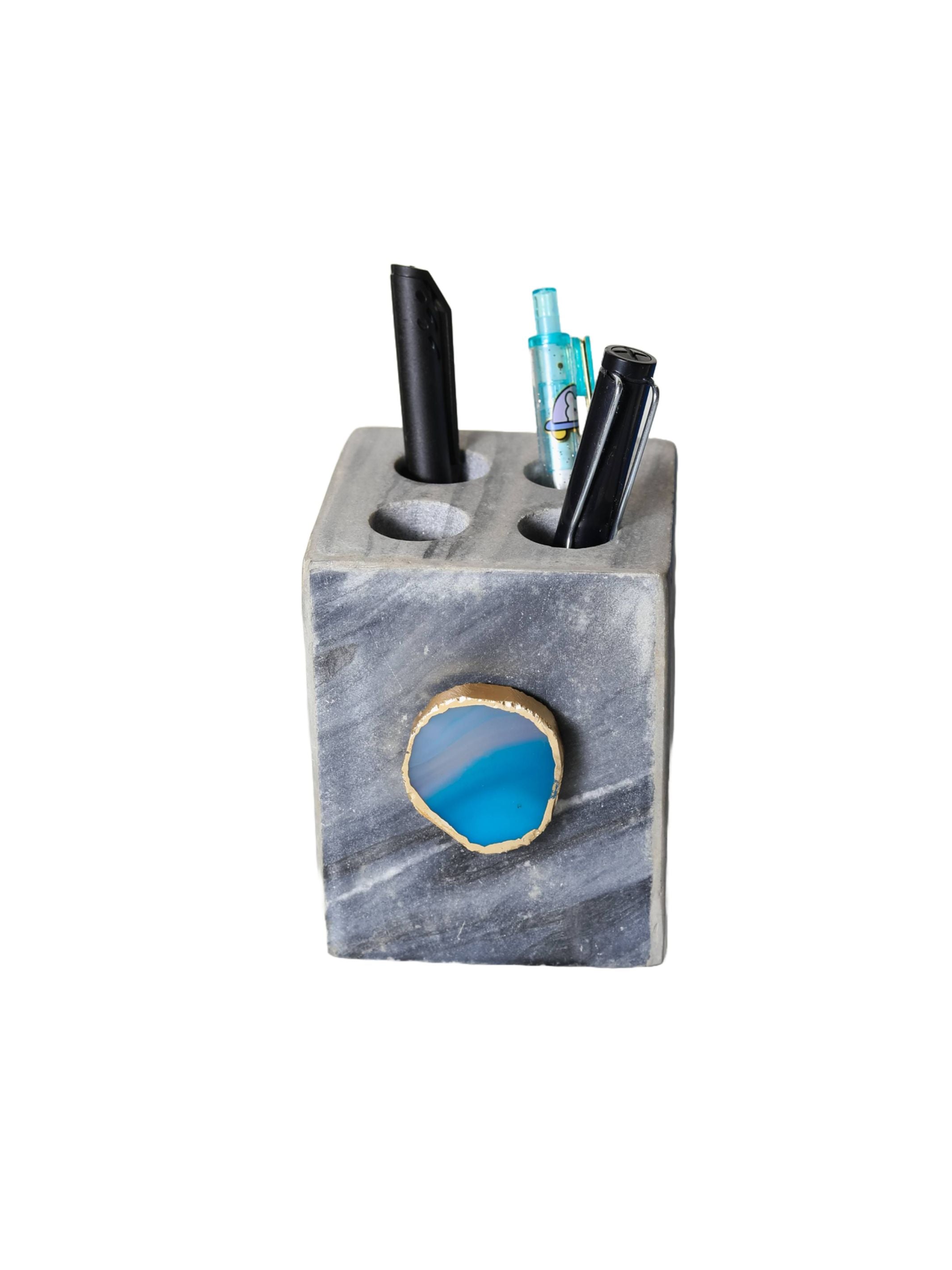 Grey Marble with  Agate Penstand