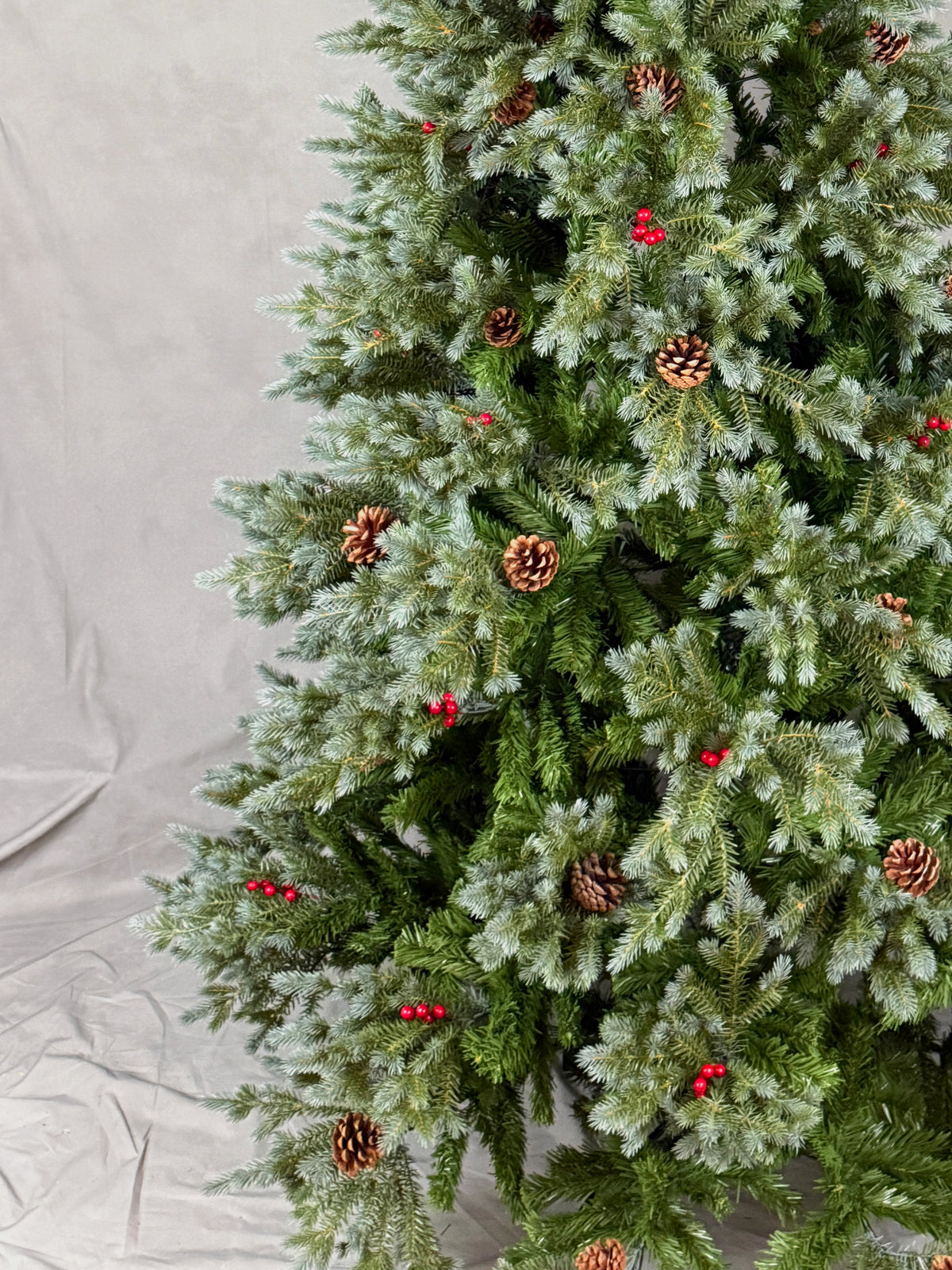 PE Christmas Tree with Frosted Tip, Premium Pinecone & Berry- 6