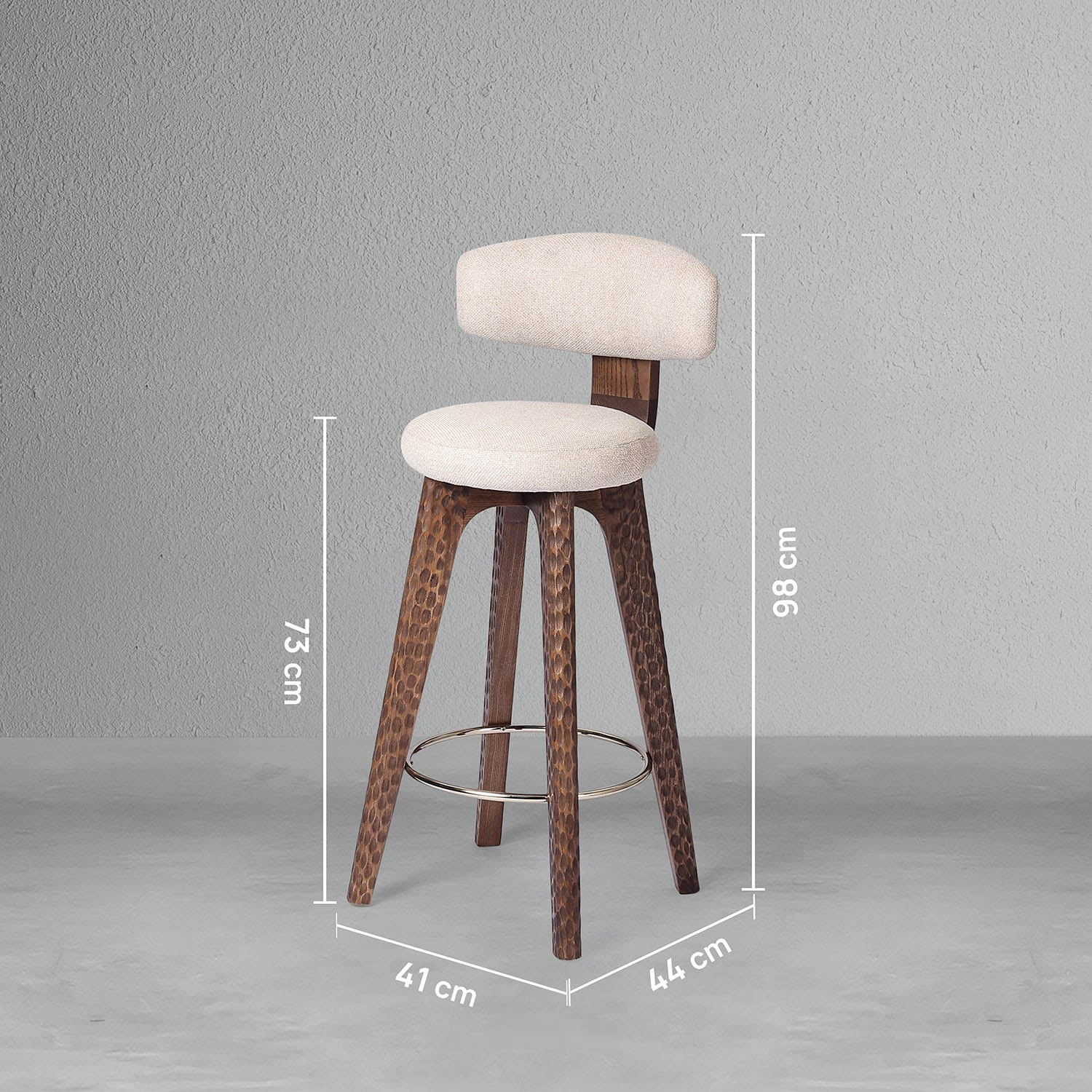 halo-chiseled-high-chair_11_dw.webp