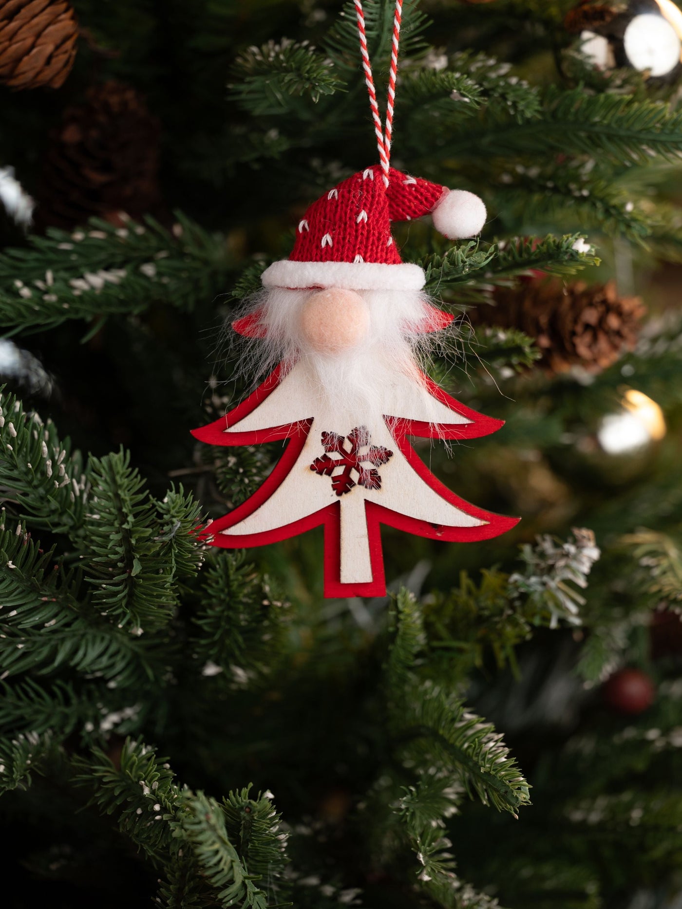 Hanging Christmas Tree Ornament with Hat