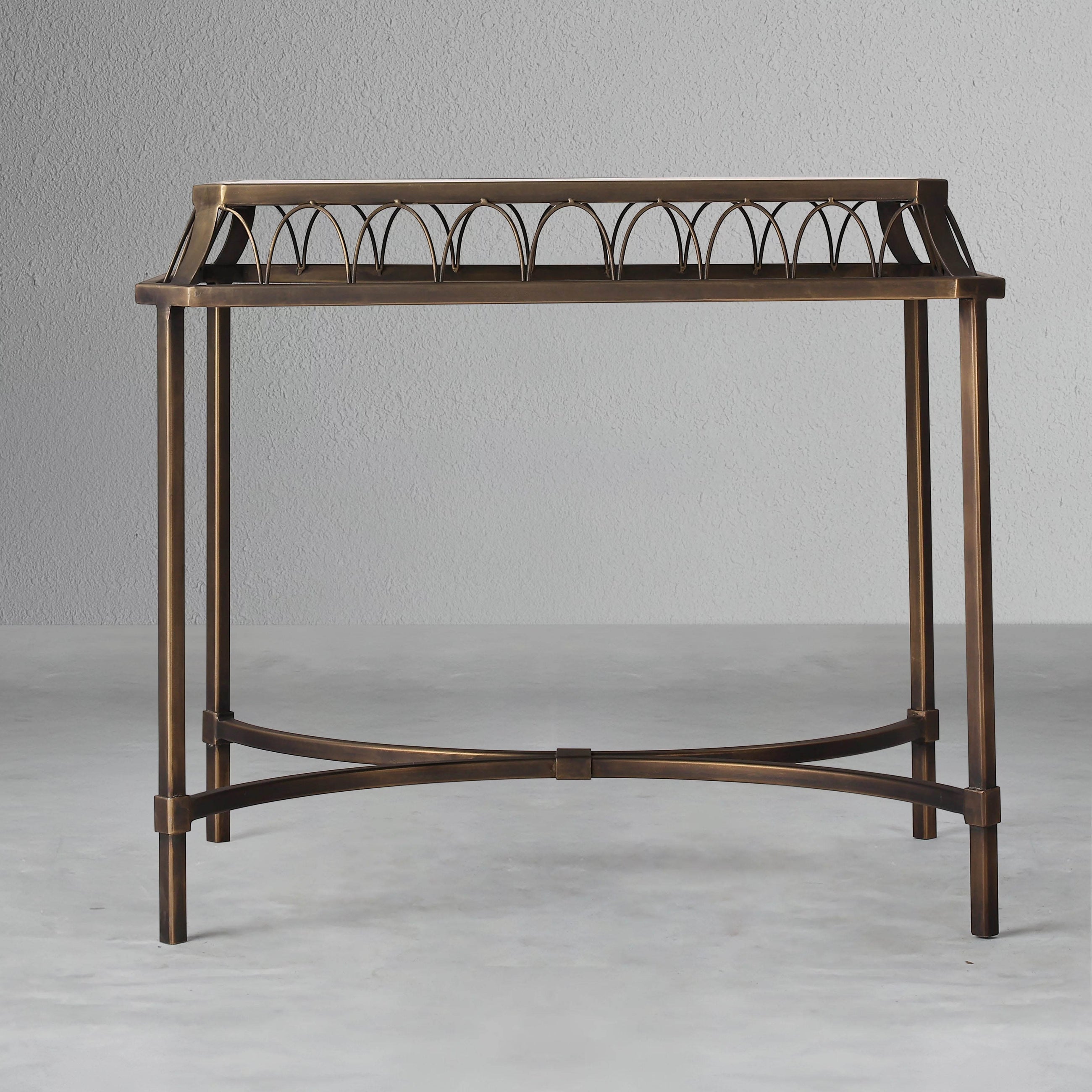 helios-side-table_2_dw.webp