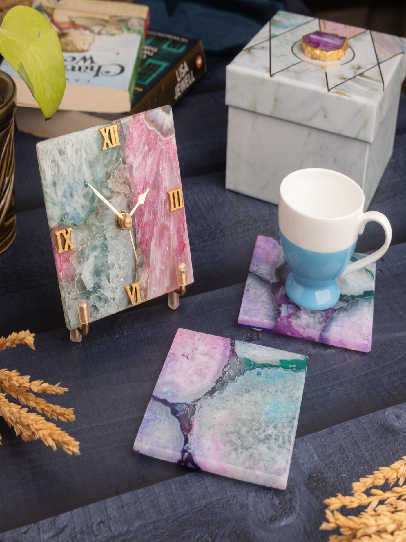 Multi-Color Agate Desk Clock with Set of 2 Square Agate Coasters –  Gemstone Gift Hamper for Home & Office Décor