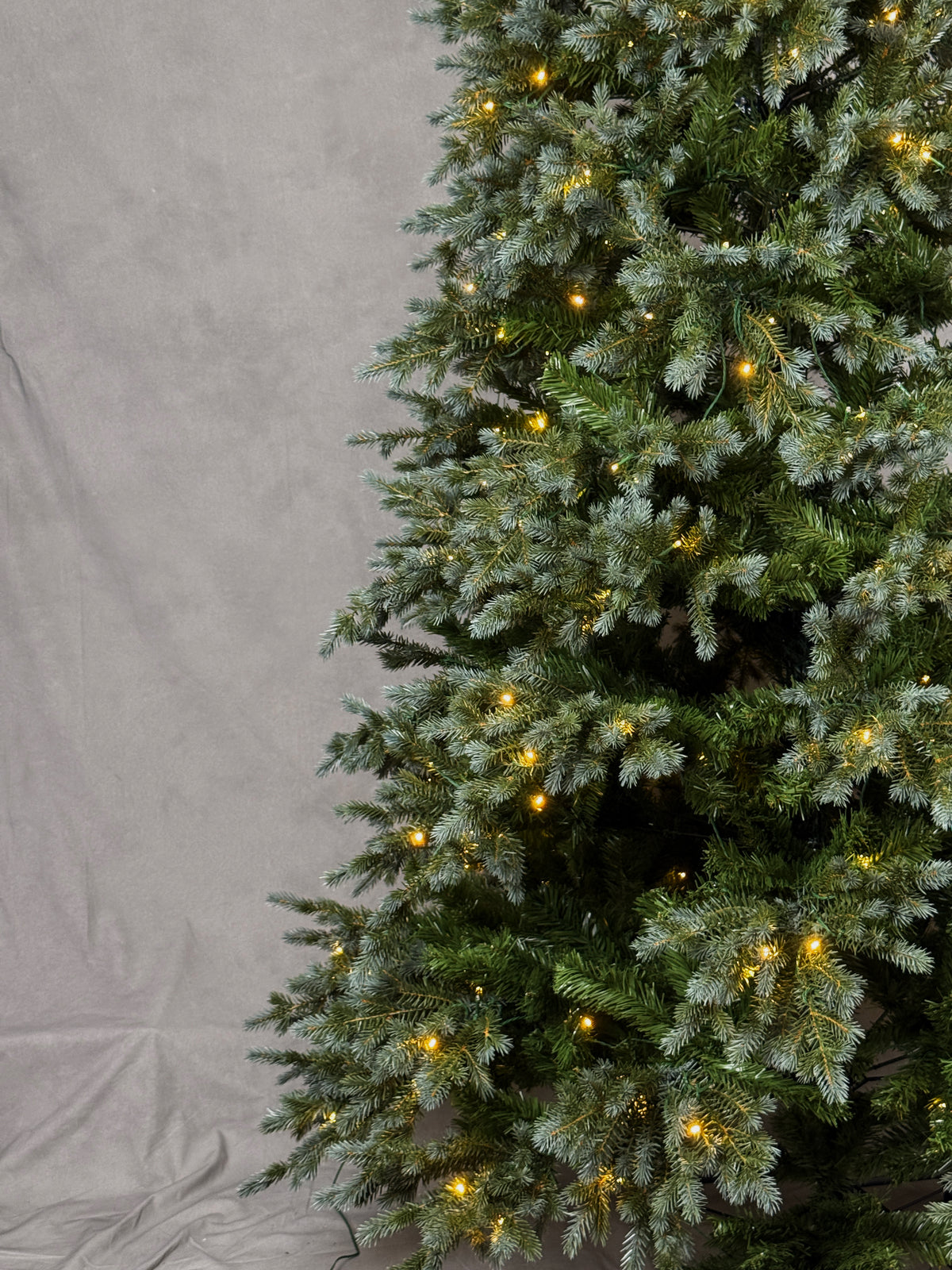 Frosted Tip PE Christmas Tree with Lights- 5