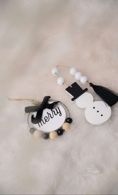 Wooden Hanging Ornaments (Round Merry & Snowman with Hat)_CC132