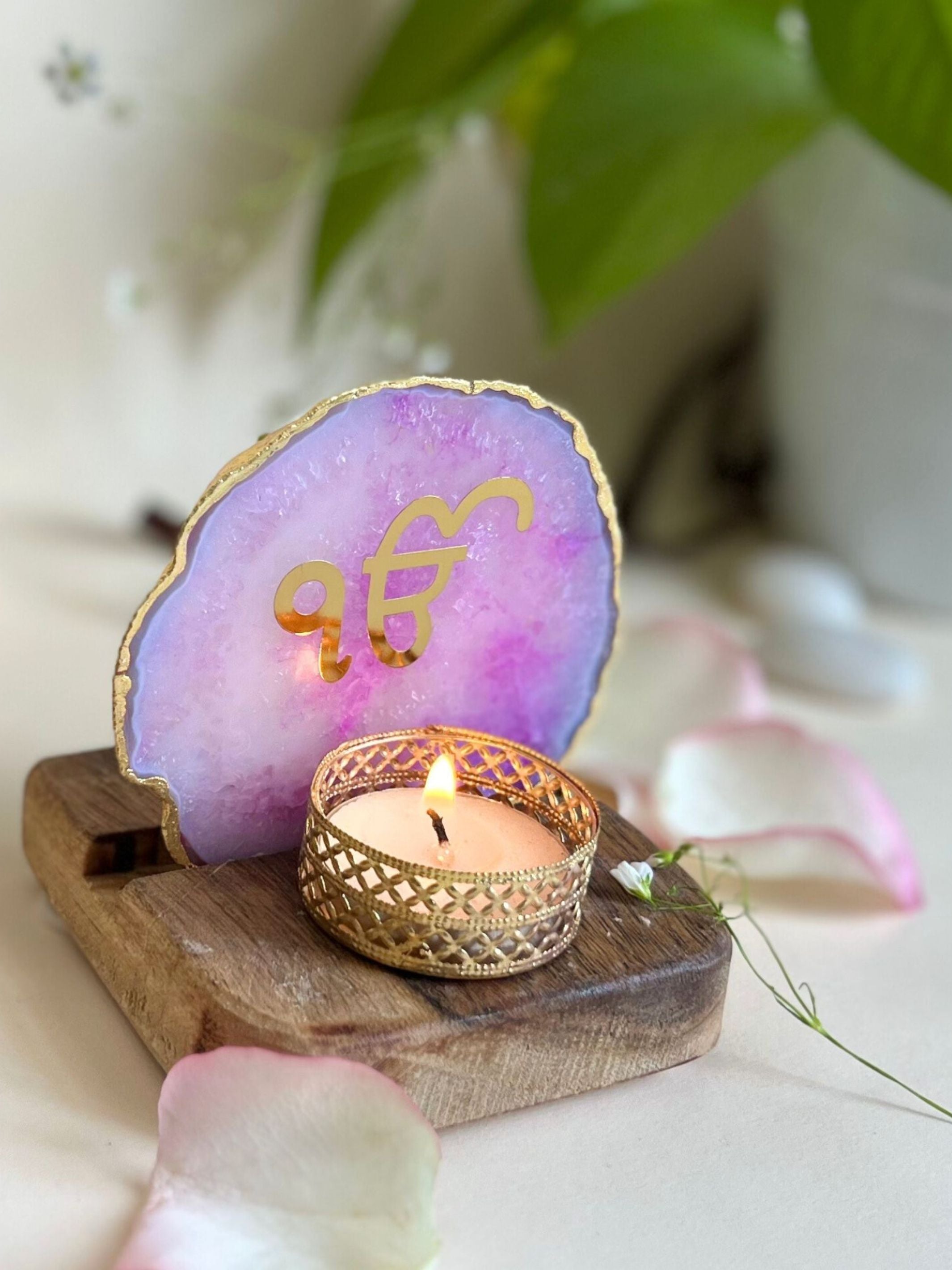 Ik Onkar  Agate with Wood - Tea Light Holder