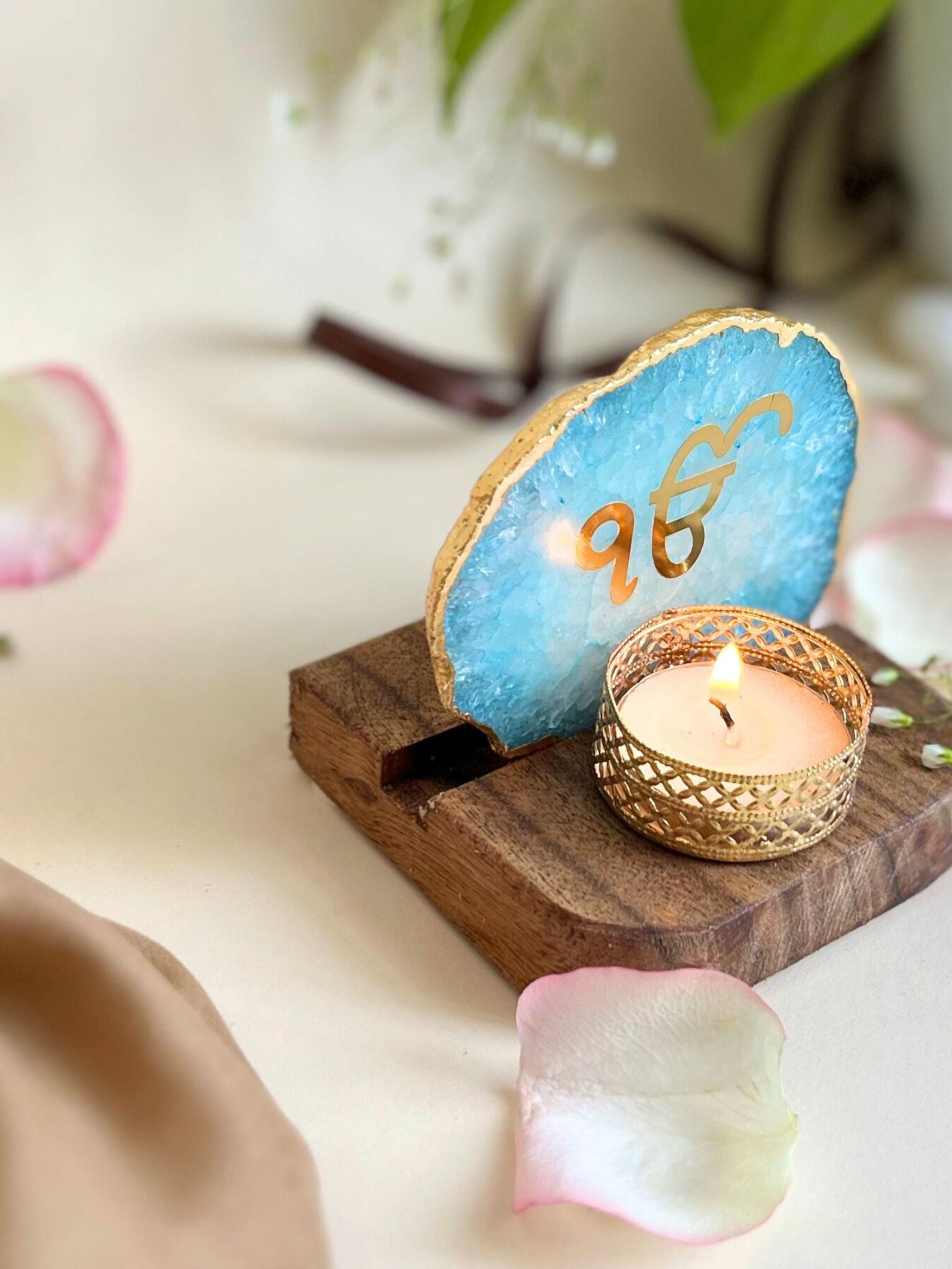 Ik Onkar  Agate with Wood - Tea Light Holder