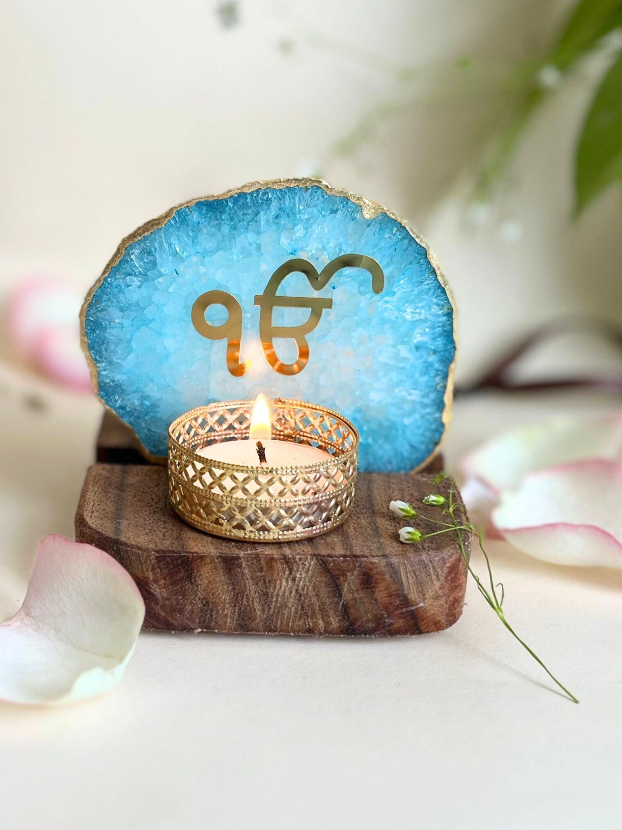 Ik Onkar  Agate with Wood - Tea Light Holder
