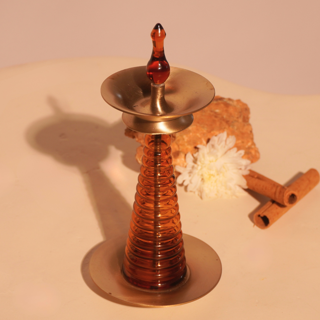 Muun Nilavilakku Oil Lamp