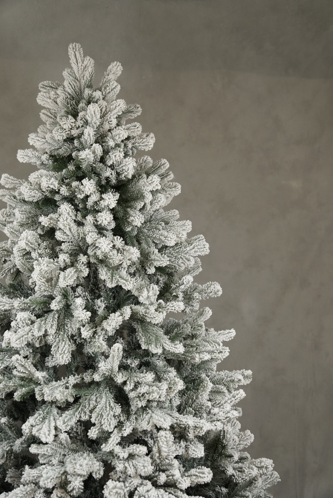 Heavy Snow Flocked PE Christmas Tree- 9