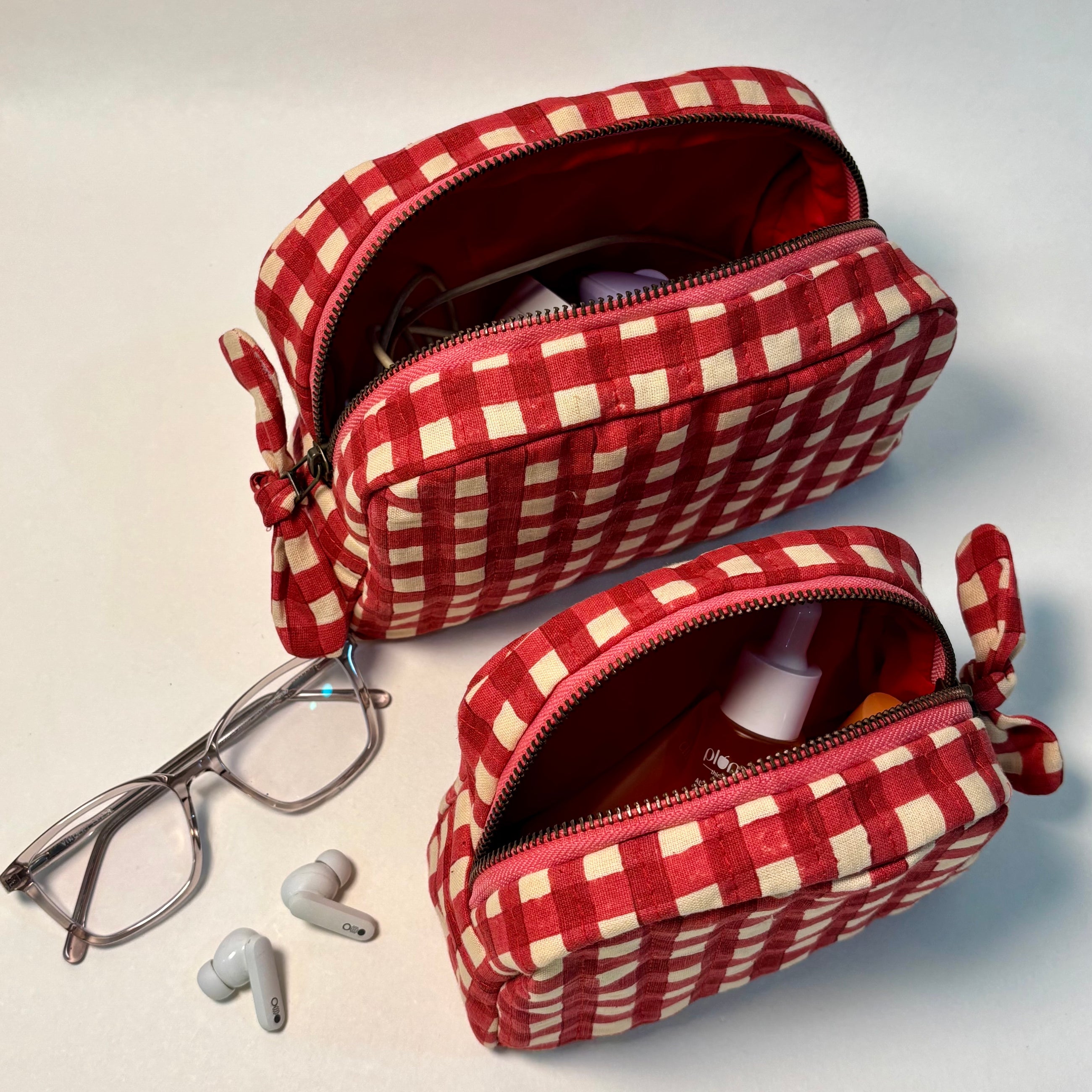 Sustainable Quilted Cotton Travel Pouch Set l Red Checks Classic Organiser Set
