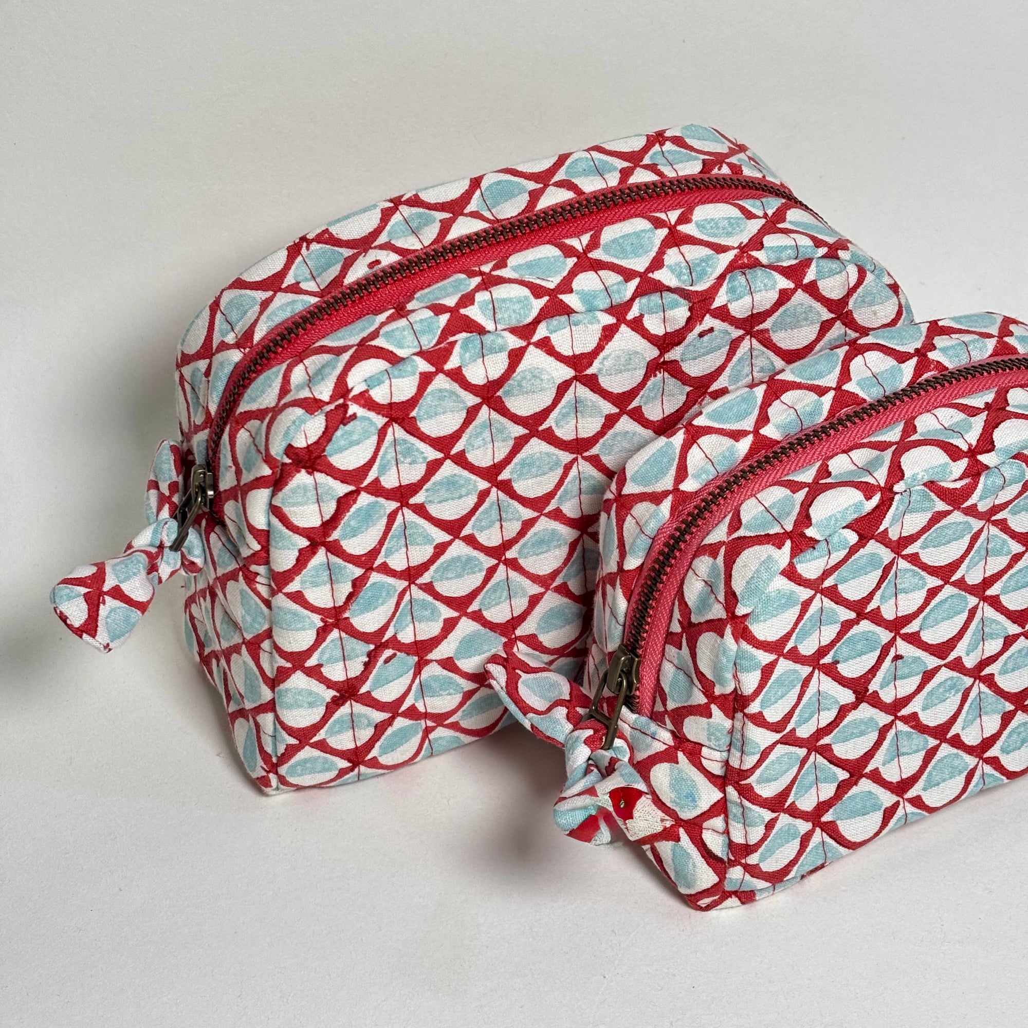 GIFT BUNDLE – Classic & Frill Pouches with Diary (Blue & Red)