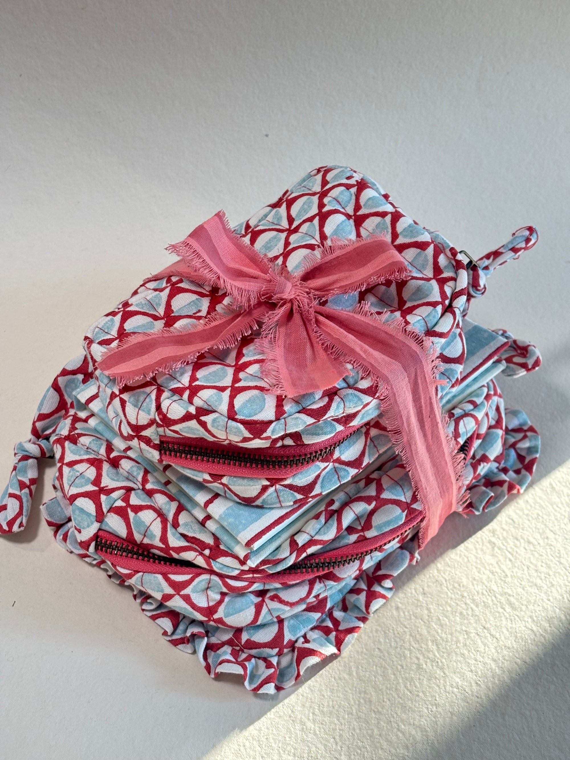 GIFT BUNDLE – Classic & Frill Pouches with Diary (Blue & Red)