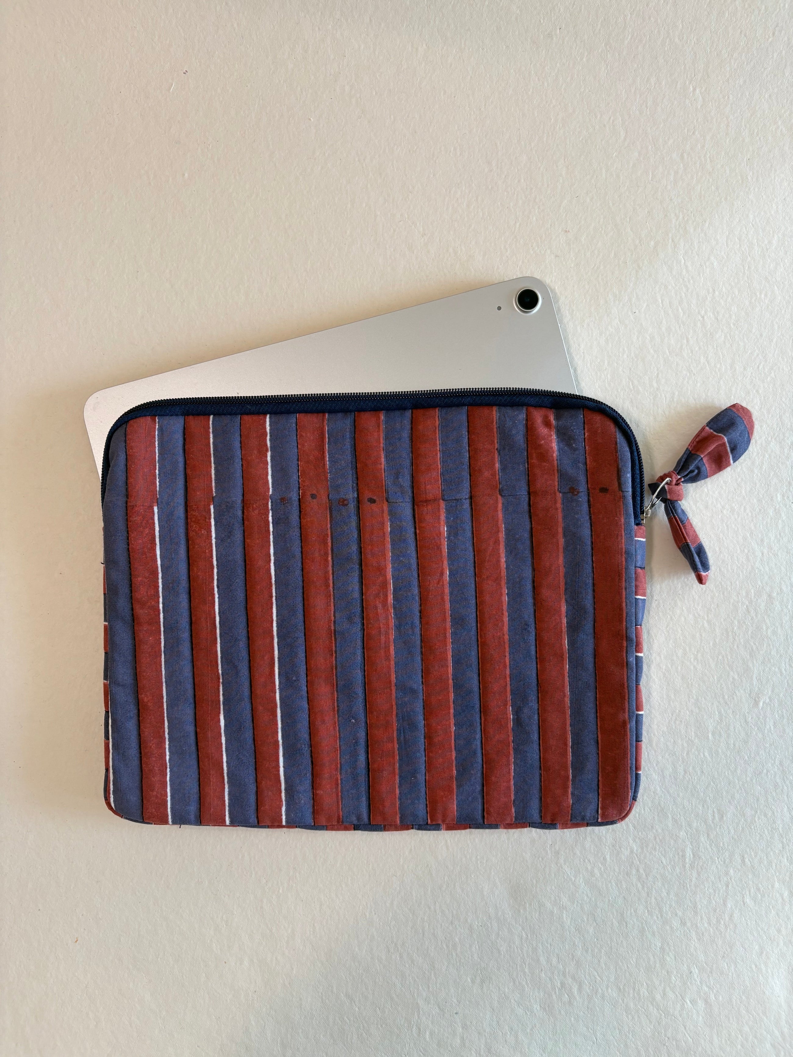 iPad/Tablet Sleeve – Quilted Cotton Padded Tablet Case / Large Zip Pouch (Red & Blue Stripes) - Product Image 
