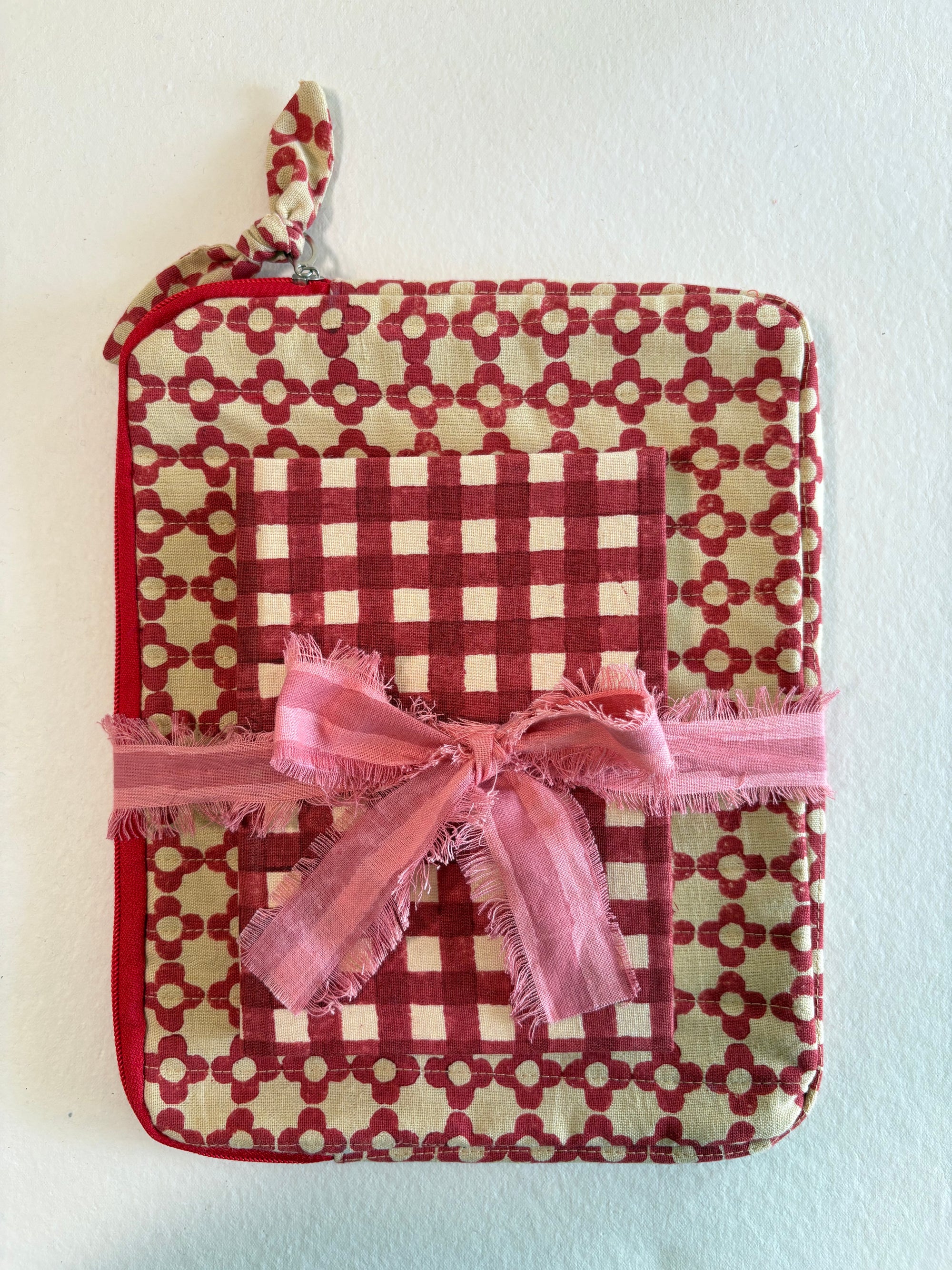 POUCH / iPAD SLEEVE + DIARY SET (RED)