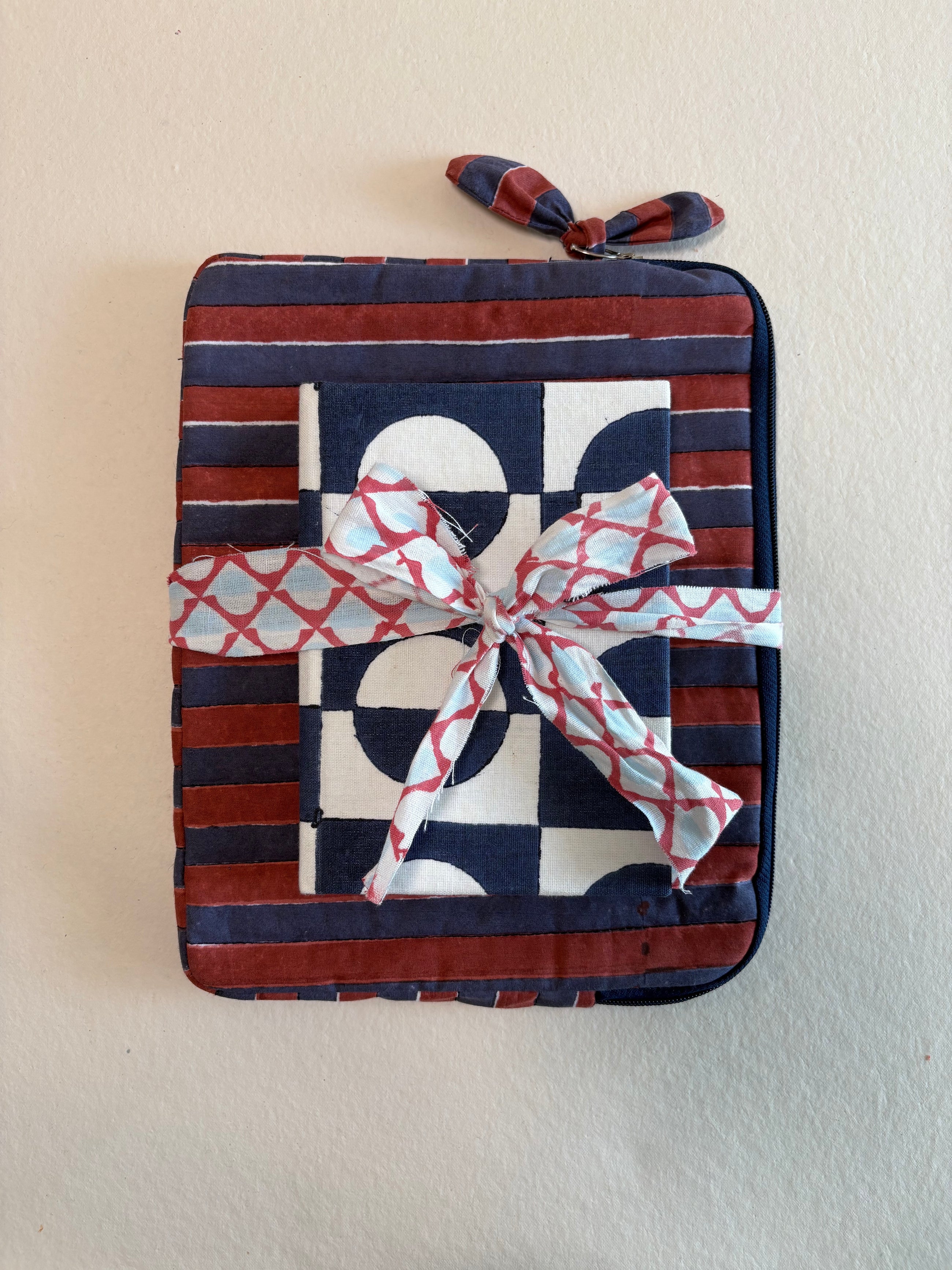 Gift Bundle for Him- Pouch / ipad sleeve + diary set