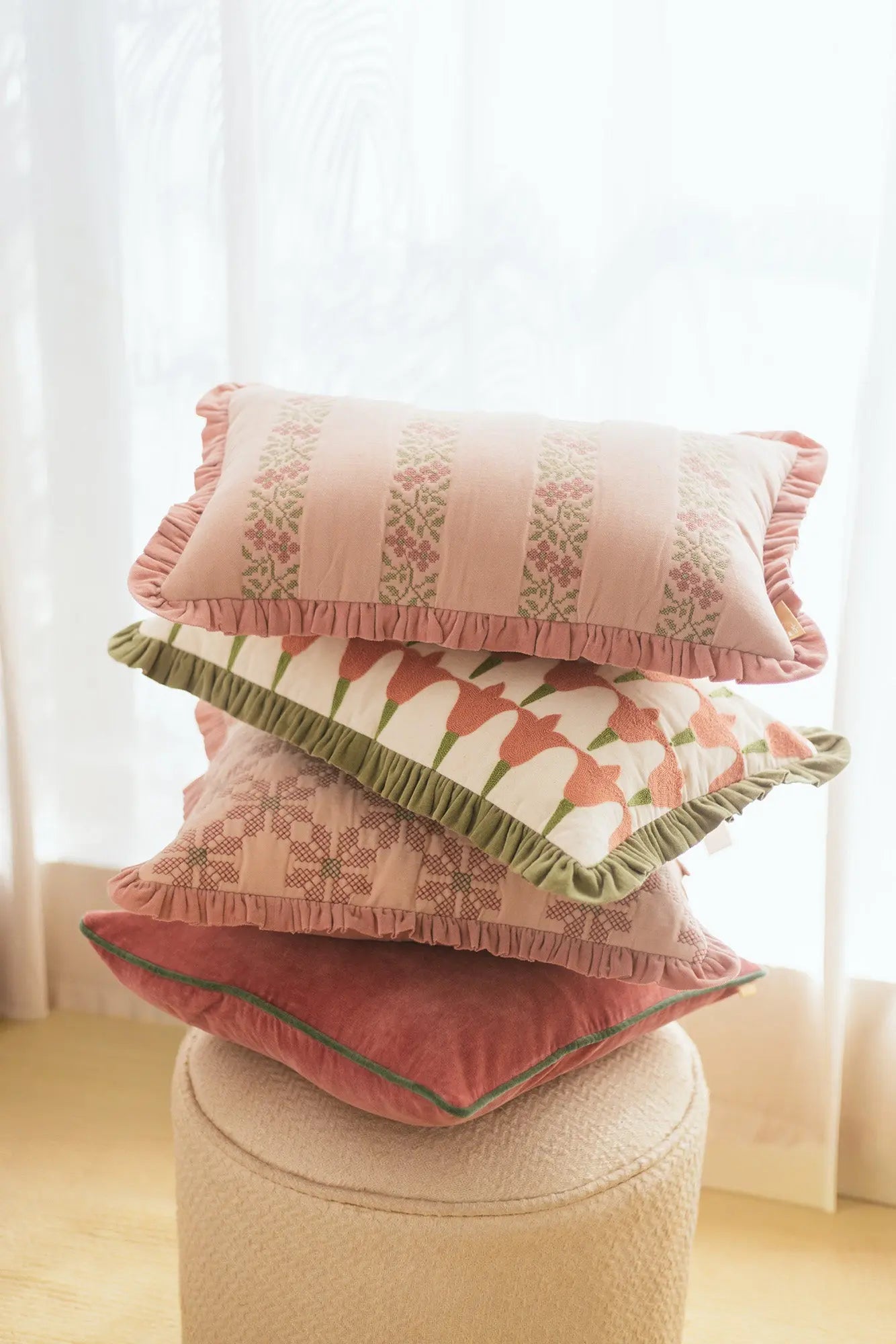 Tulip Raspberry Oblong Cushion Cover