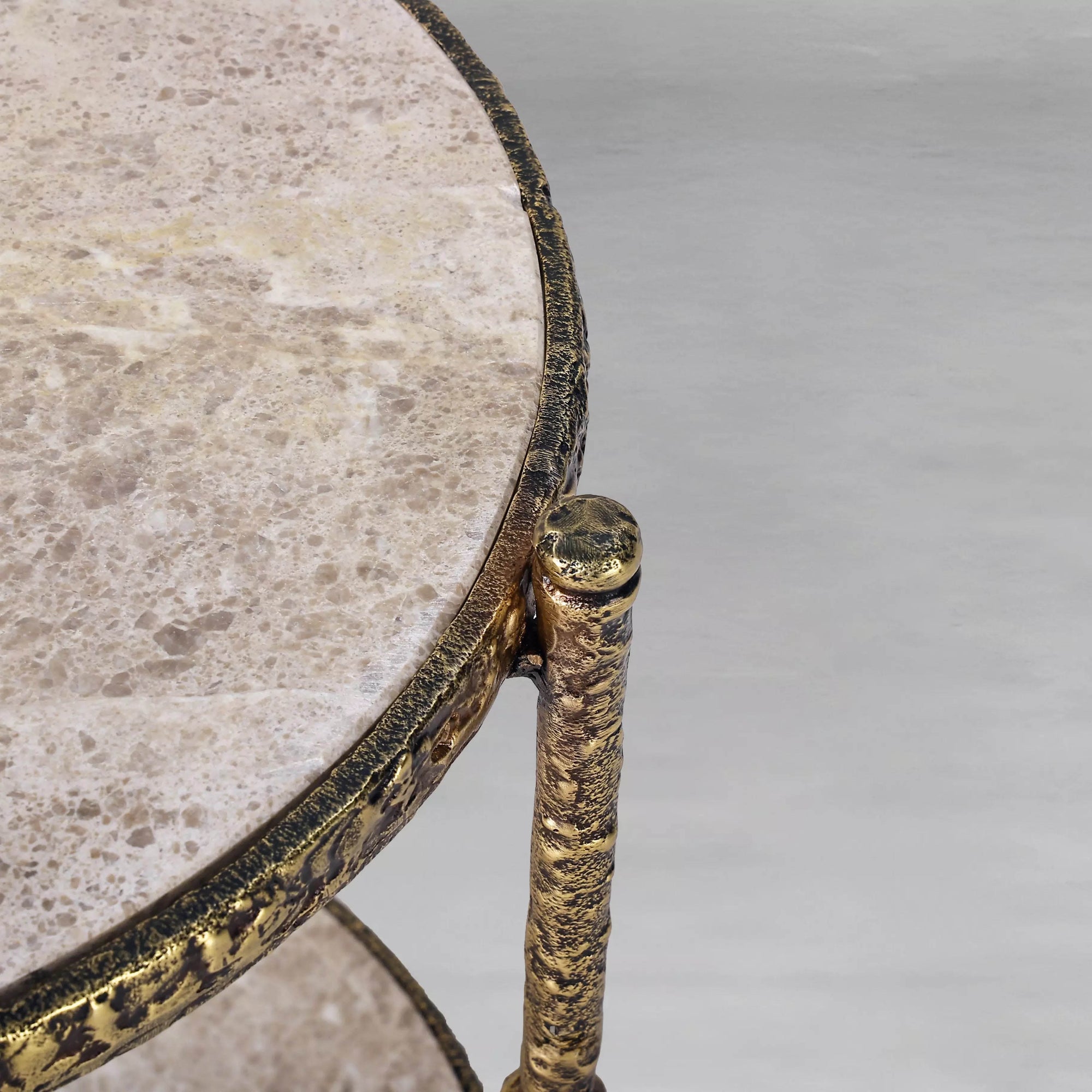 imperial-side-table_5_dw.webp