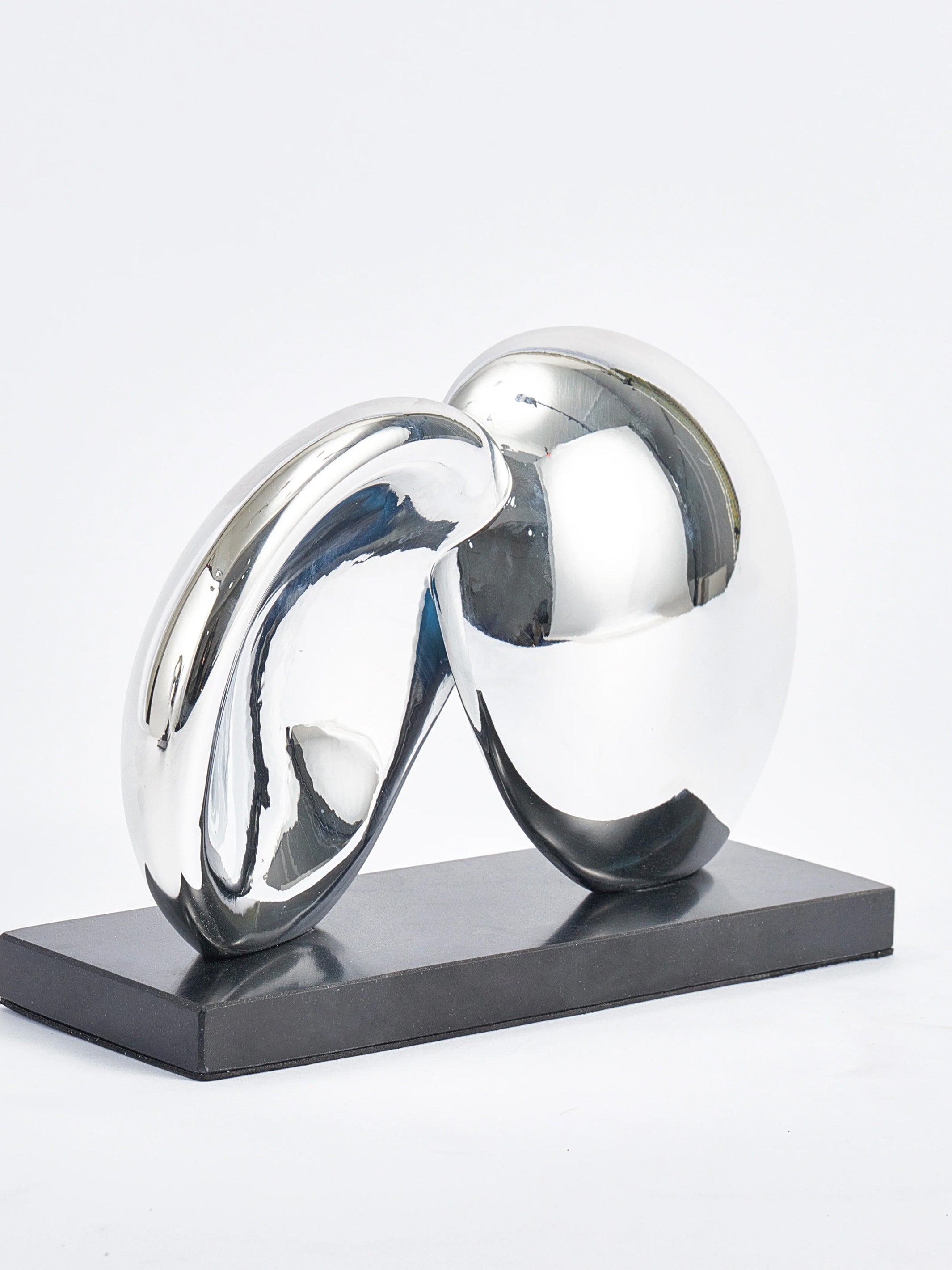 Intersecting Silver Decor Object