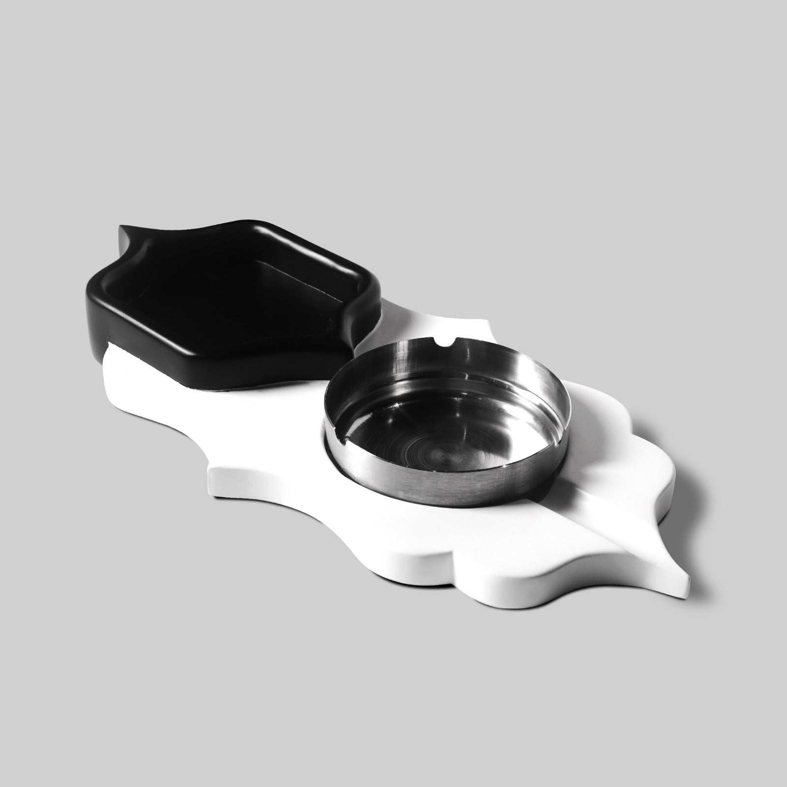 Jharokha leather ashtray top view open detail handcrafted - The Mage Home