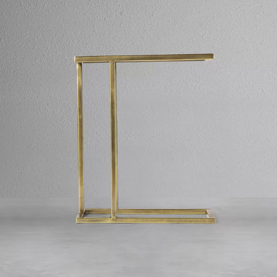 kaelan-c-metal-table_2_dw.webp