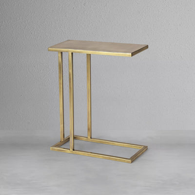 kaelan-c-metal-table_4_dw.webp