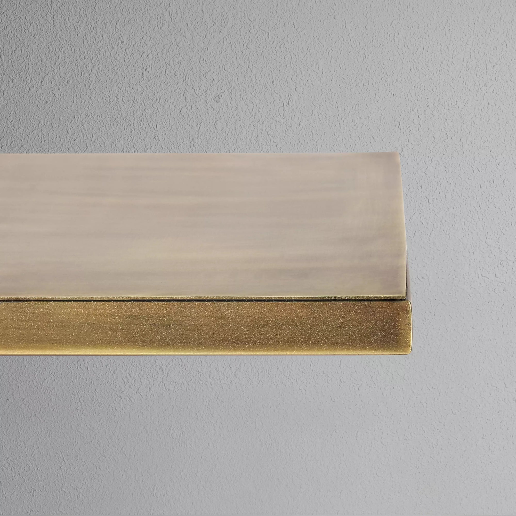 kaelan-c-metal-table_6_dw.webp