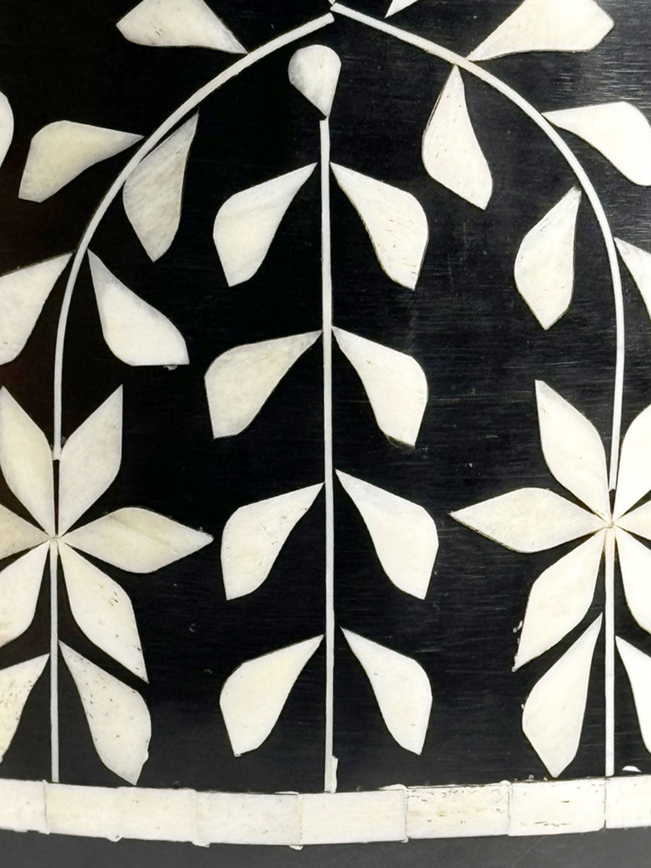 Kalla Petal Table Lamp