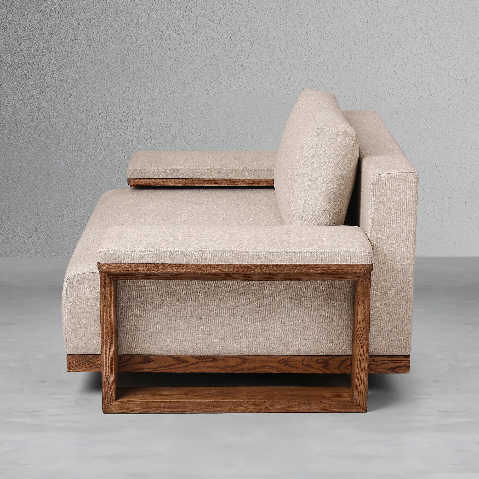 kanso-single-seater-sofa_5_dw.webp