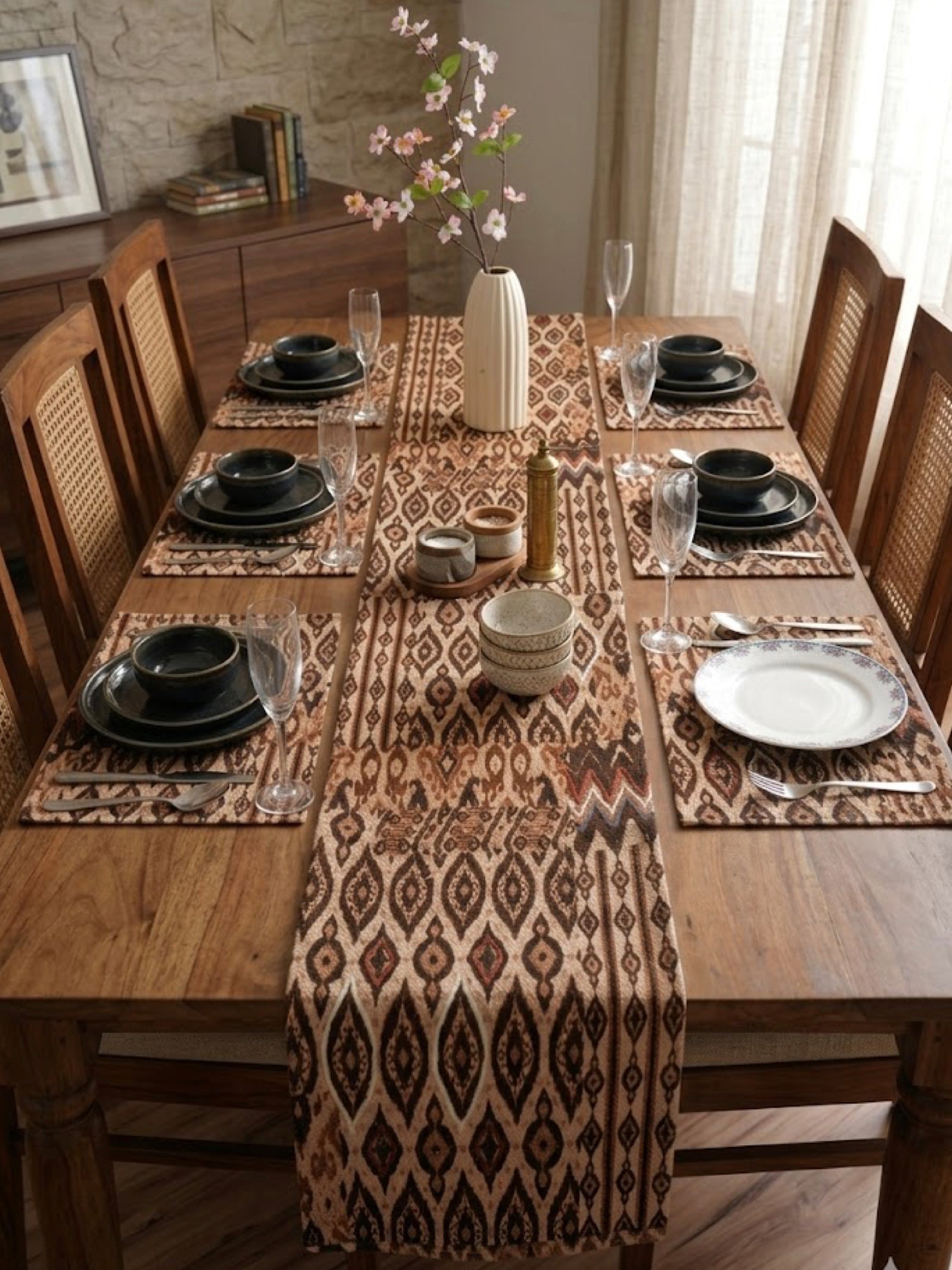 Handllom Table Runner - Mocha Harmony