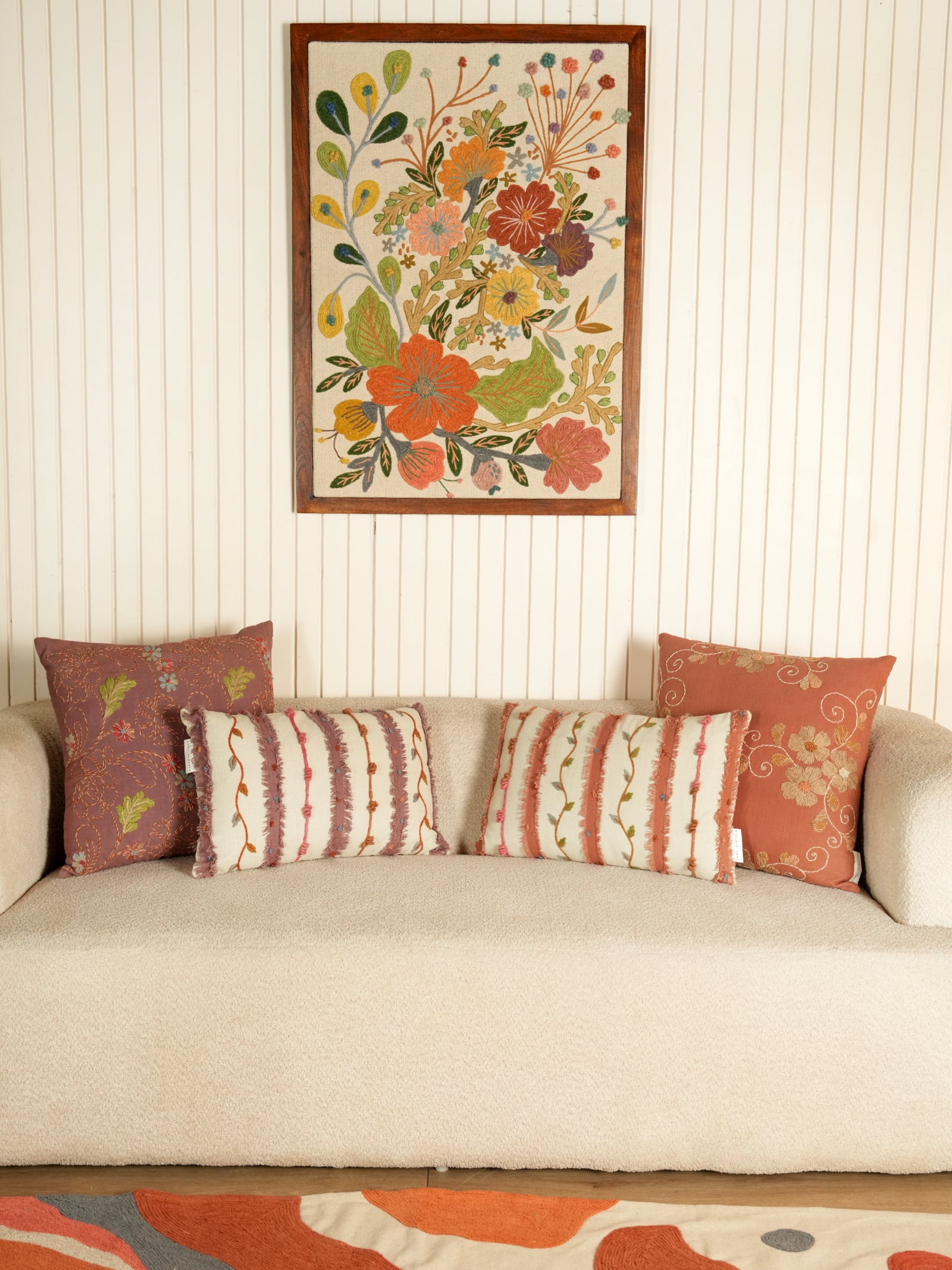 White Floral Embroidered Wall Frame – Acacia Wood (70 x 100 cm)