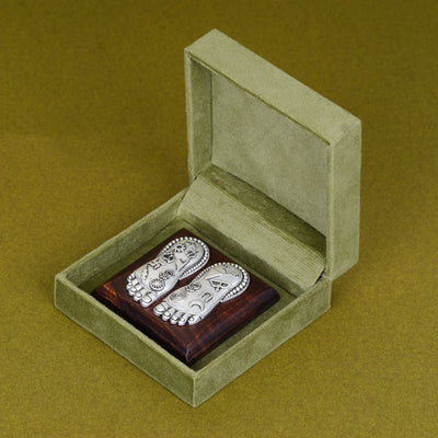 Lakshmi Charan Foot on Rose Quartz in Pure Silver Plating