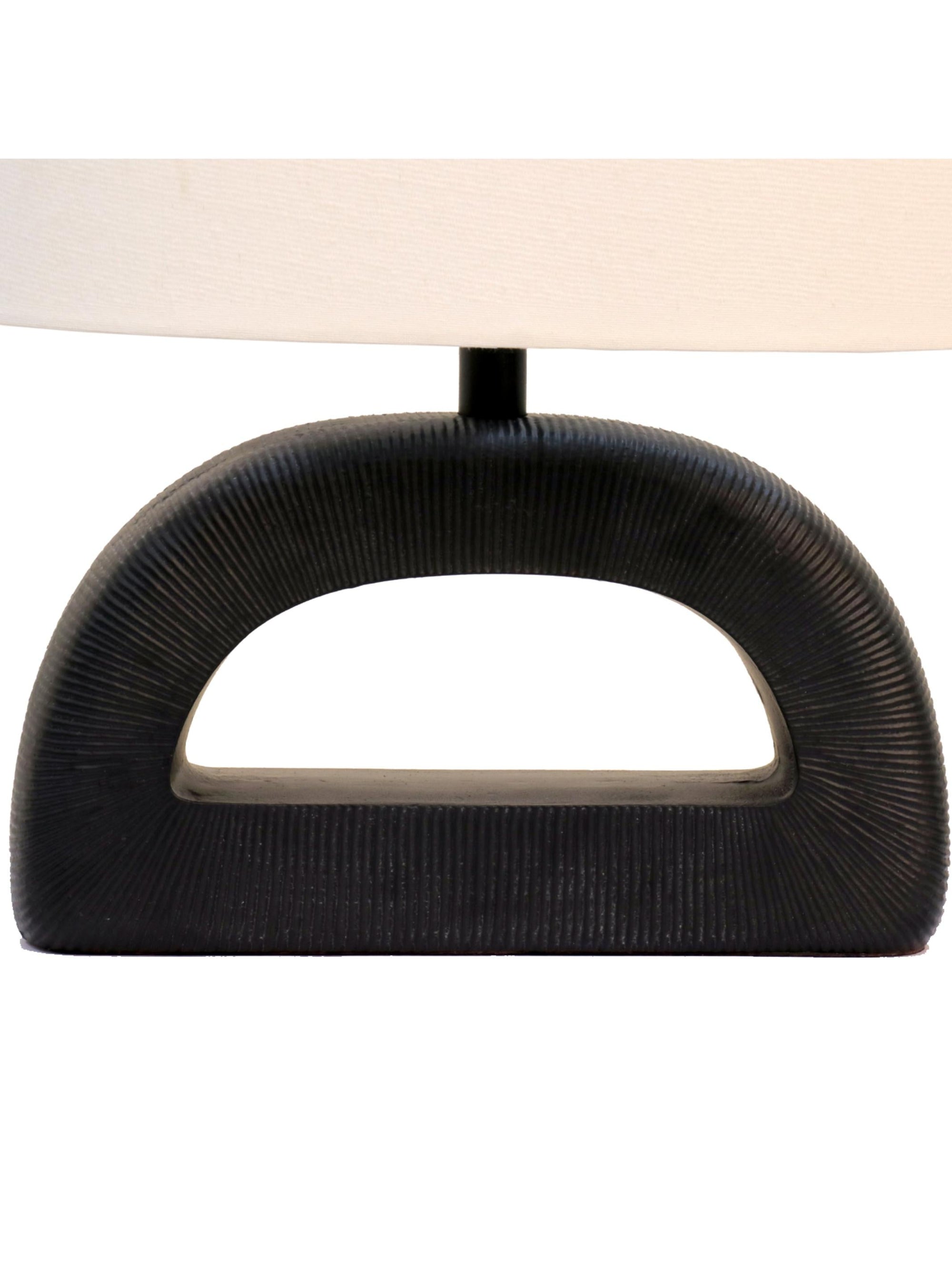Leuto Table Lamp