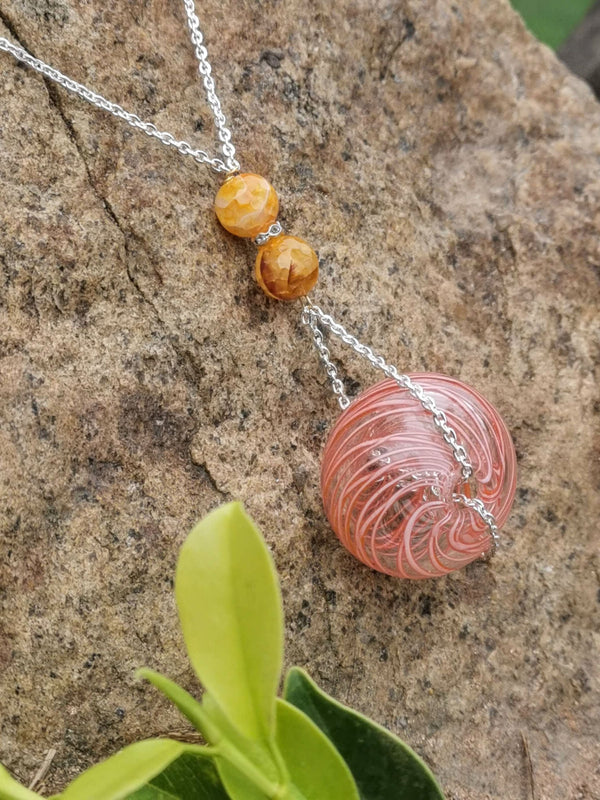 Lovers Embrace - Necklace Red