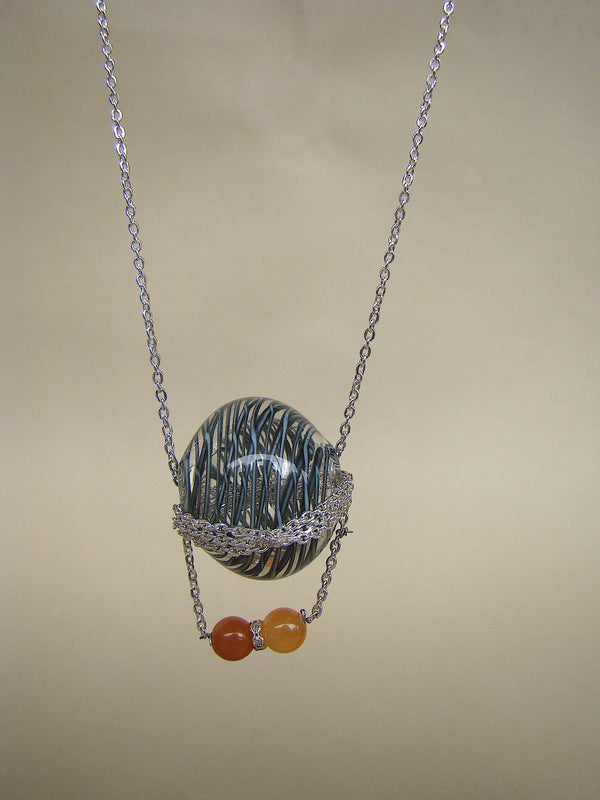 Lovers Embrace - Necklace Smoke