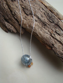 Lovers Embrace - Necklace Smoke