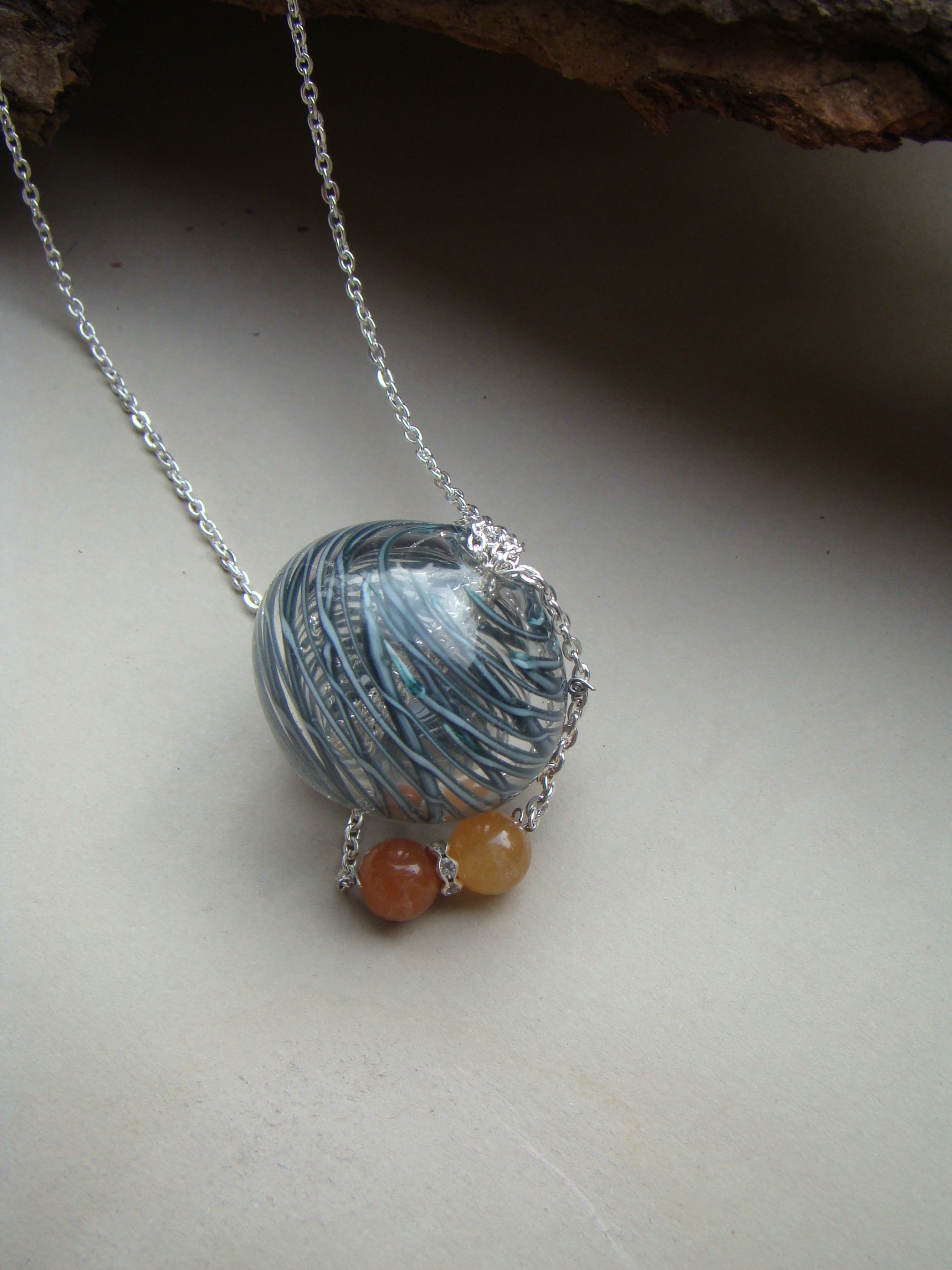 Lovers Embrace - Necklace Smoke