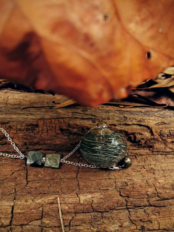 Lovers Embrace - Necklace with Cat Eye Crystal