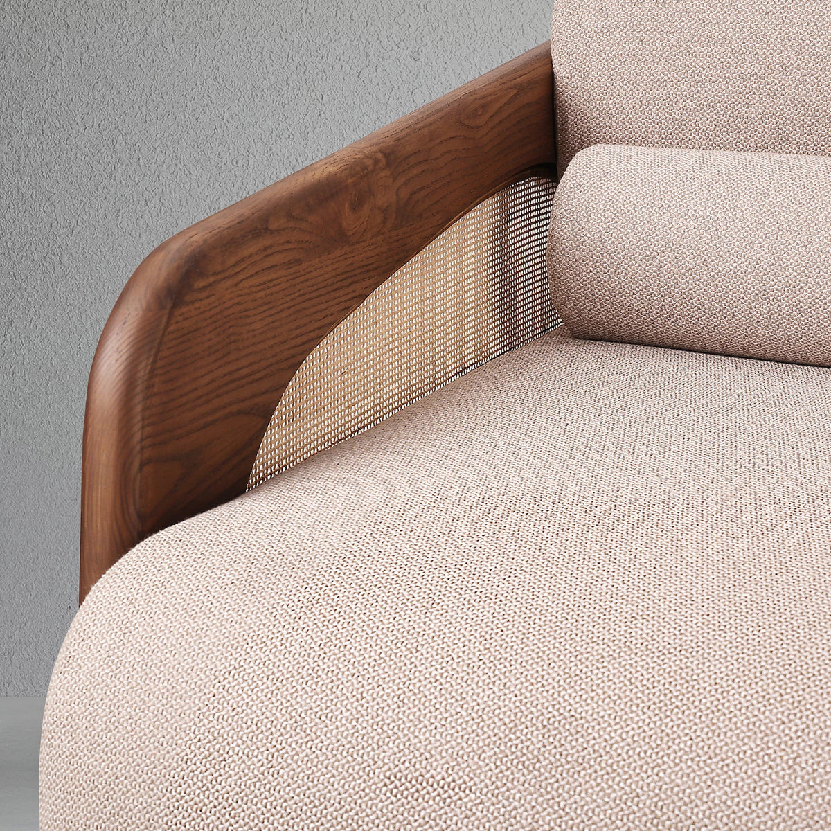 lumbar-single-seater-sofa_6_dw.webp
