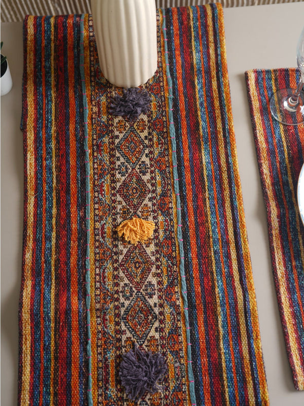 Handloom Table Runner - Luminious Lace