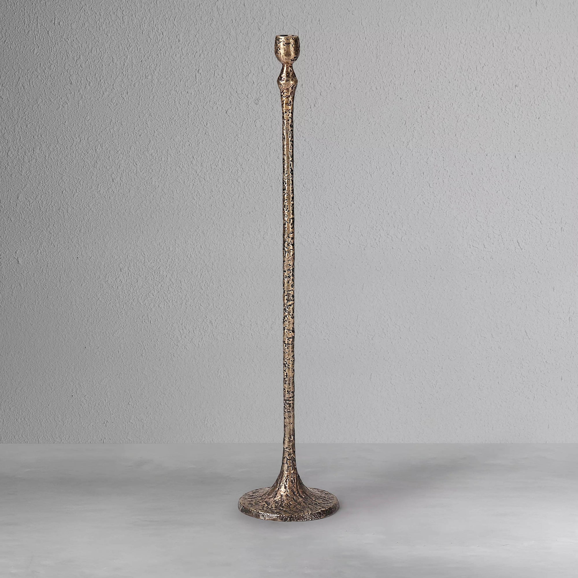 luminis-candle-stand-set-3_5_dw.webp
