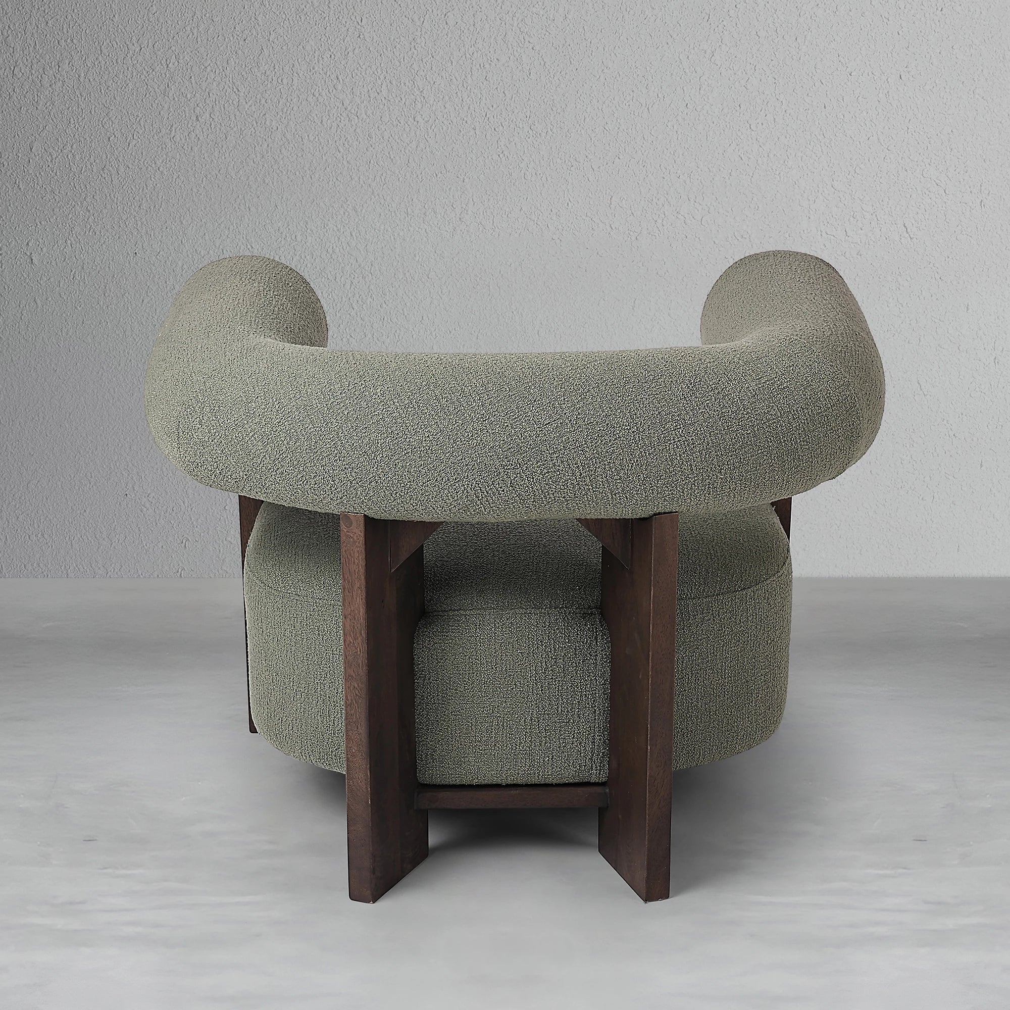 luxe-cocoon-chair_7_dw.webp