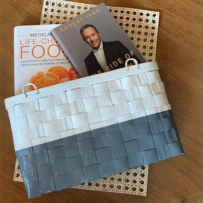 Magazine holder grey white