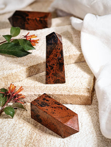 Mahagoni Obsidian Tower