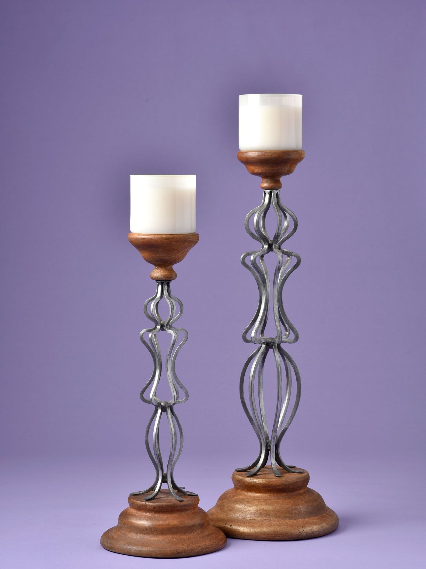 Mangifera & Metallic Carved Candle Stand