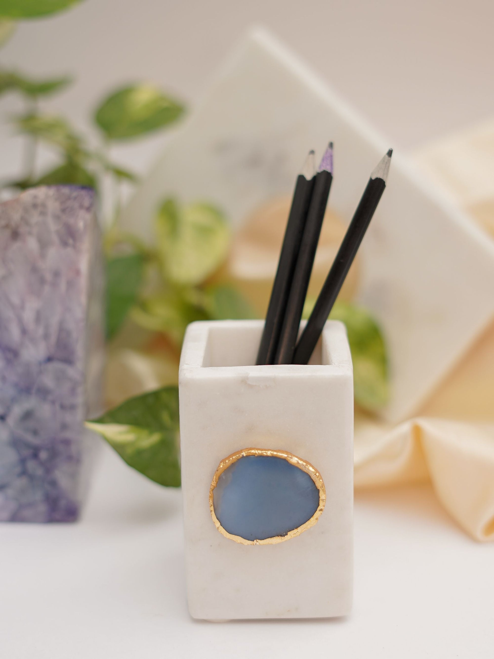 Marble Penstand With Agate